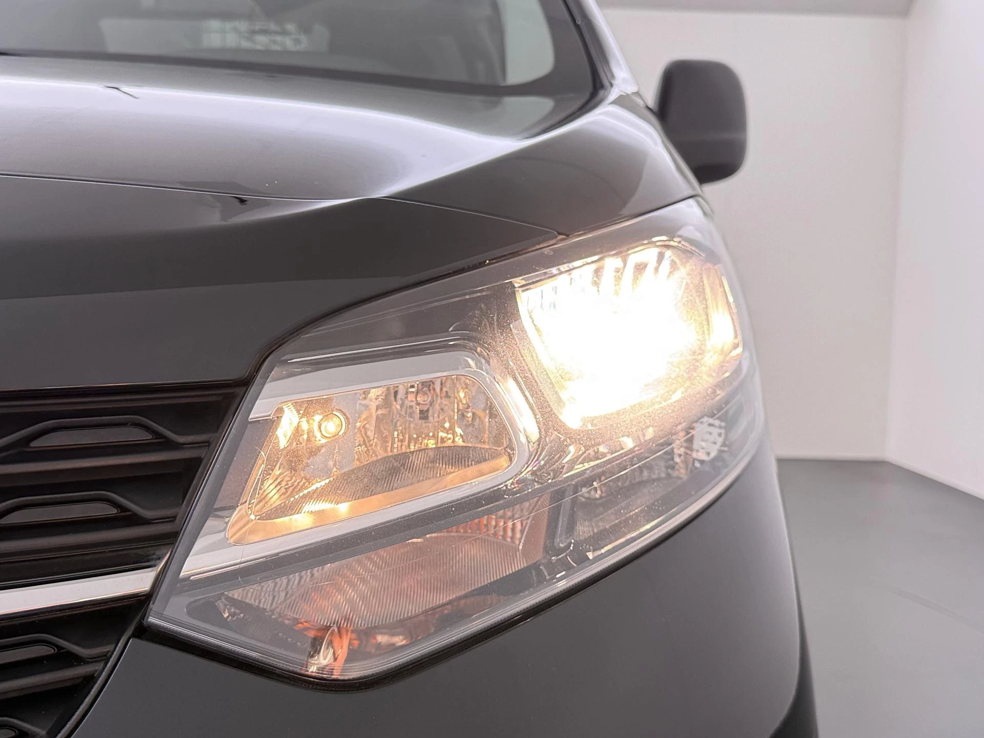 Opel-Vivaro-image-28