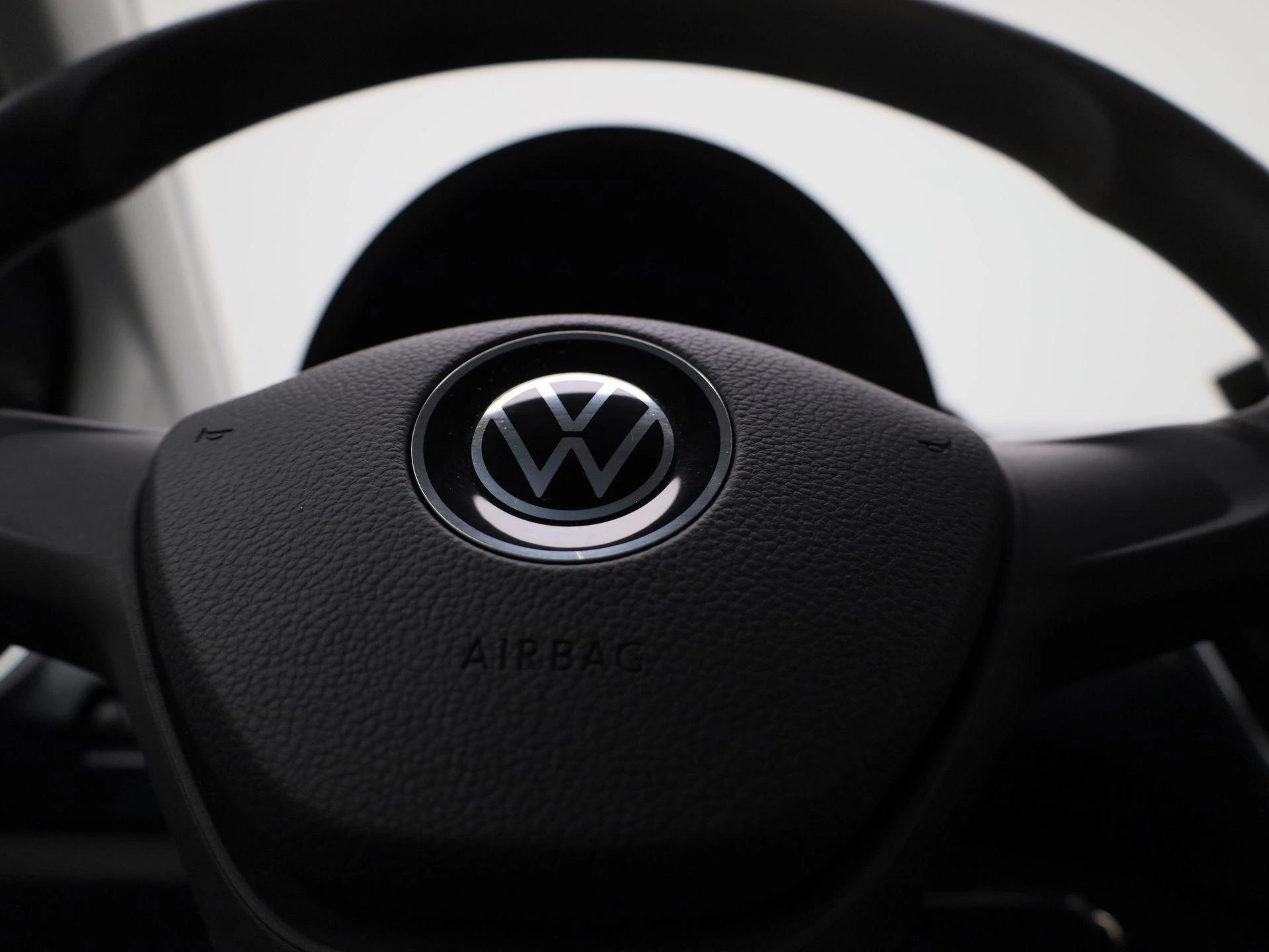 Volkswagen-up!-image-18