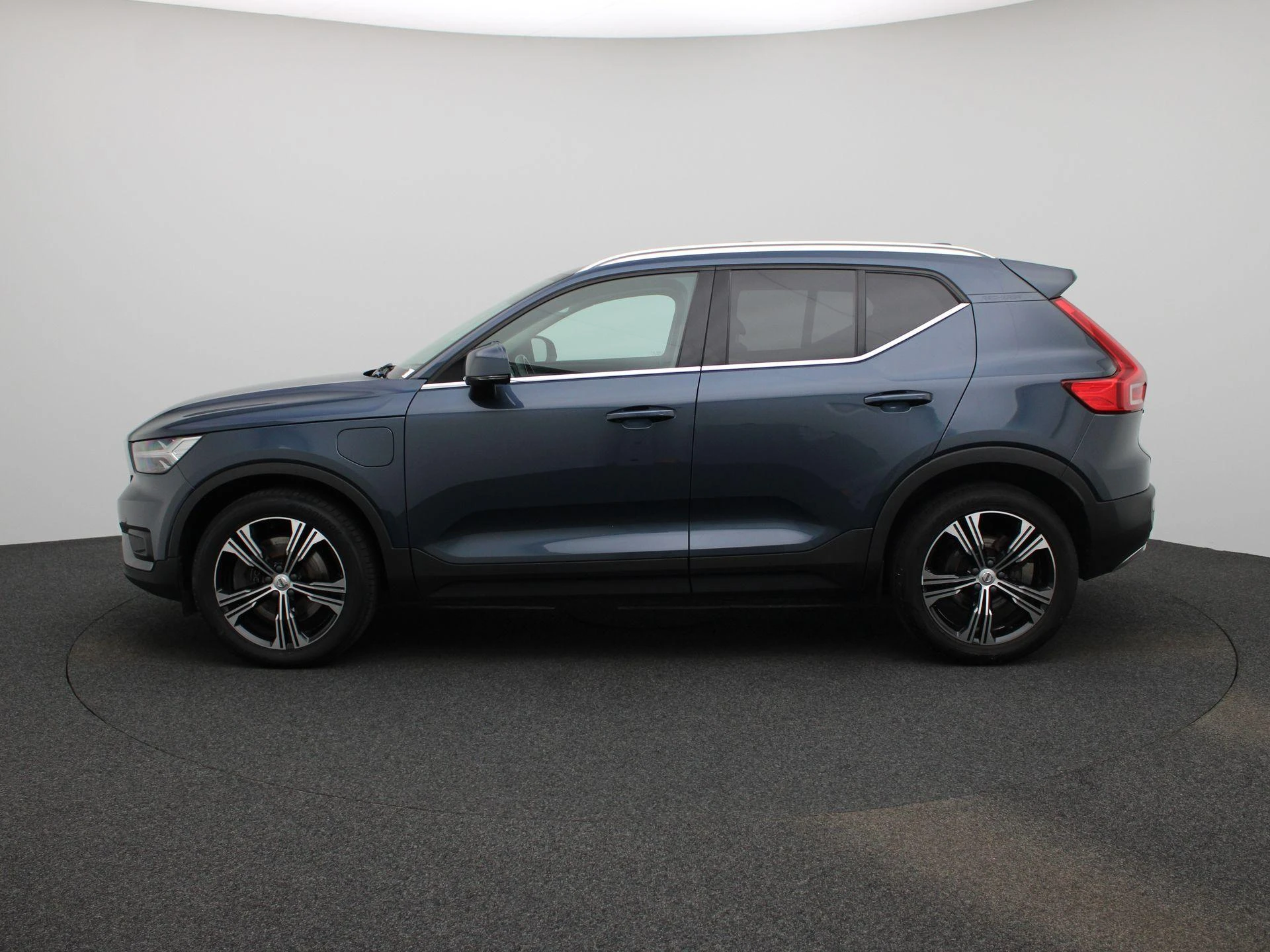 Volvo-XC40-image-3