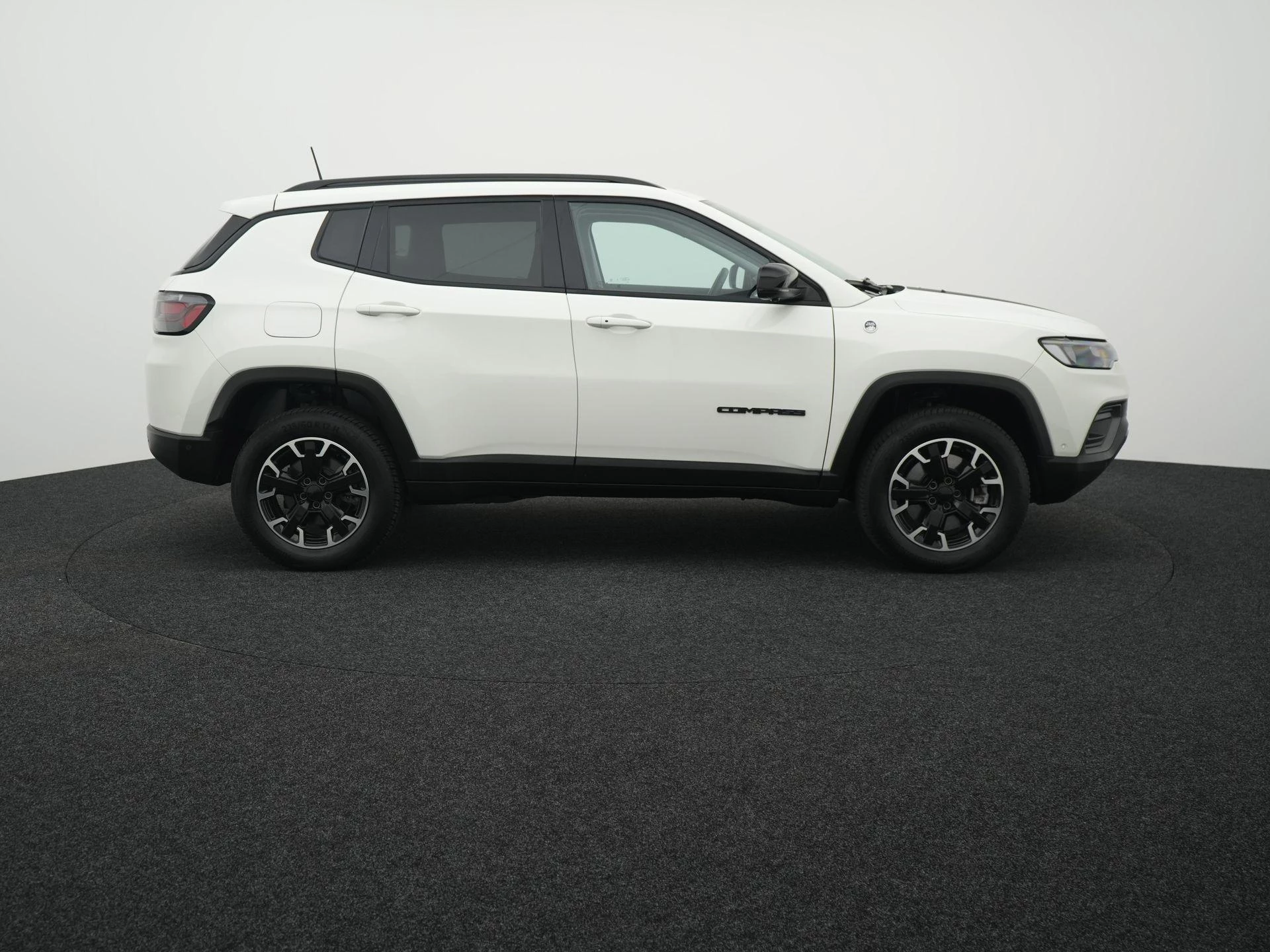 Jeep Compass 4xe 240 Plug-in Hybrid Electric Trailhawk