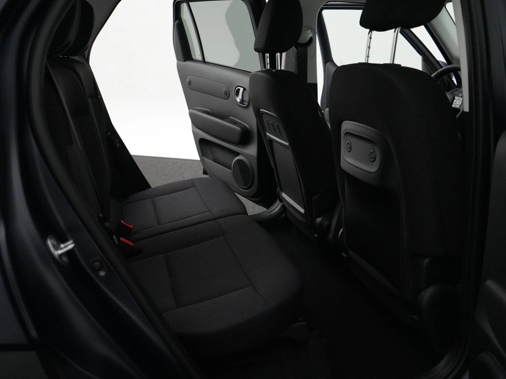 Hyundai-Inster-image-38