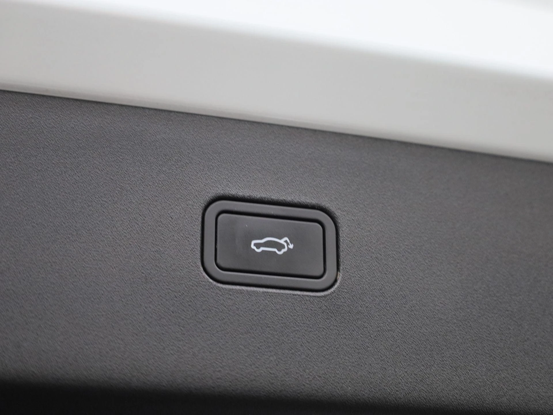 Volvo-EX30-image-13