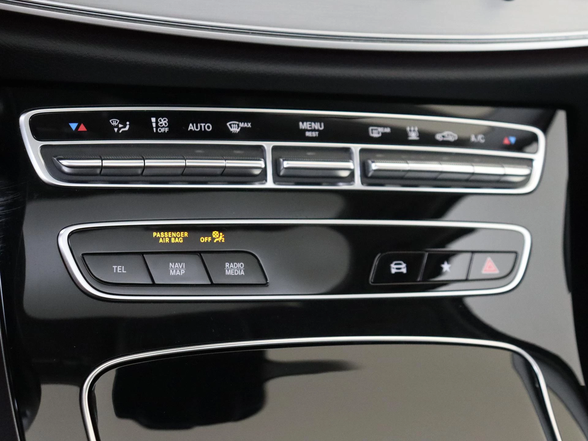 Mercedes-Benz-E-Klasse-image-18
