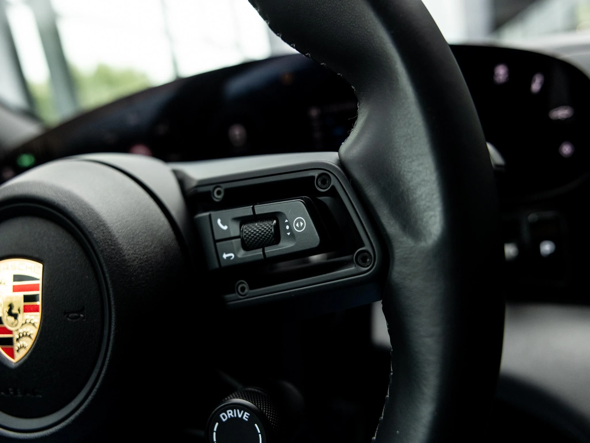 Porsche-Taycan-image-28