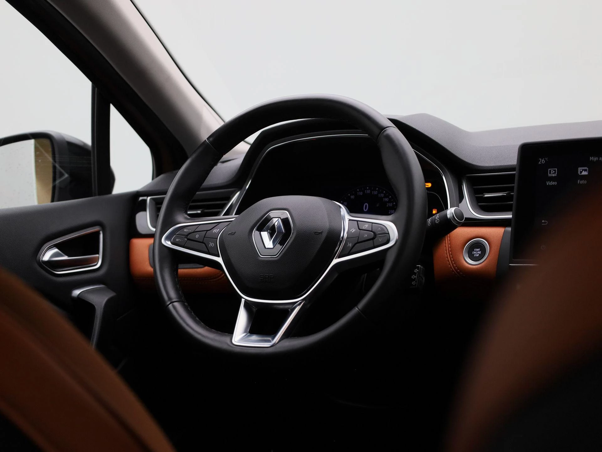 Renault-Captur-image-38