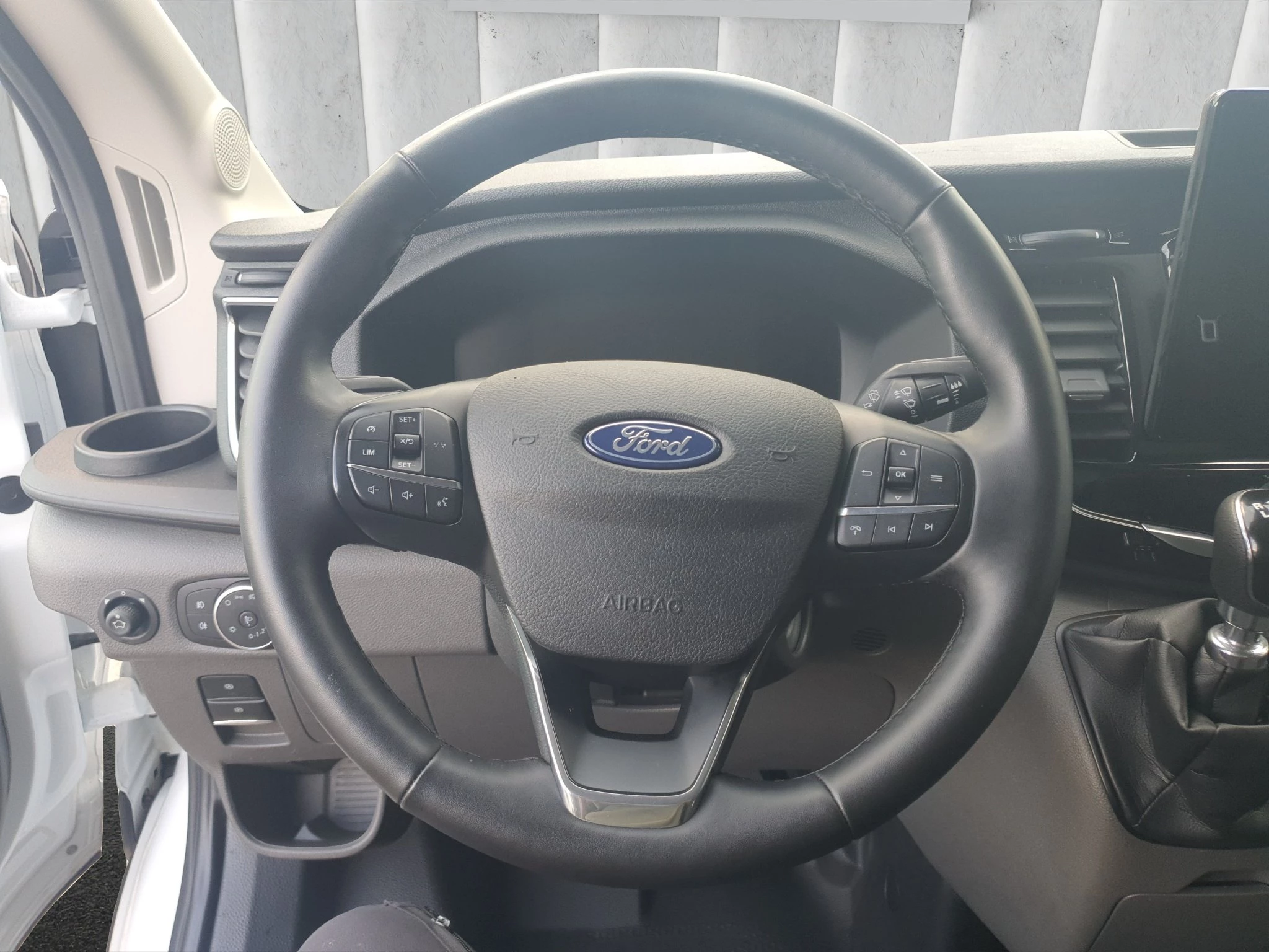 Ford-Transit-image-8