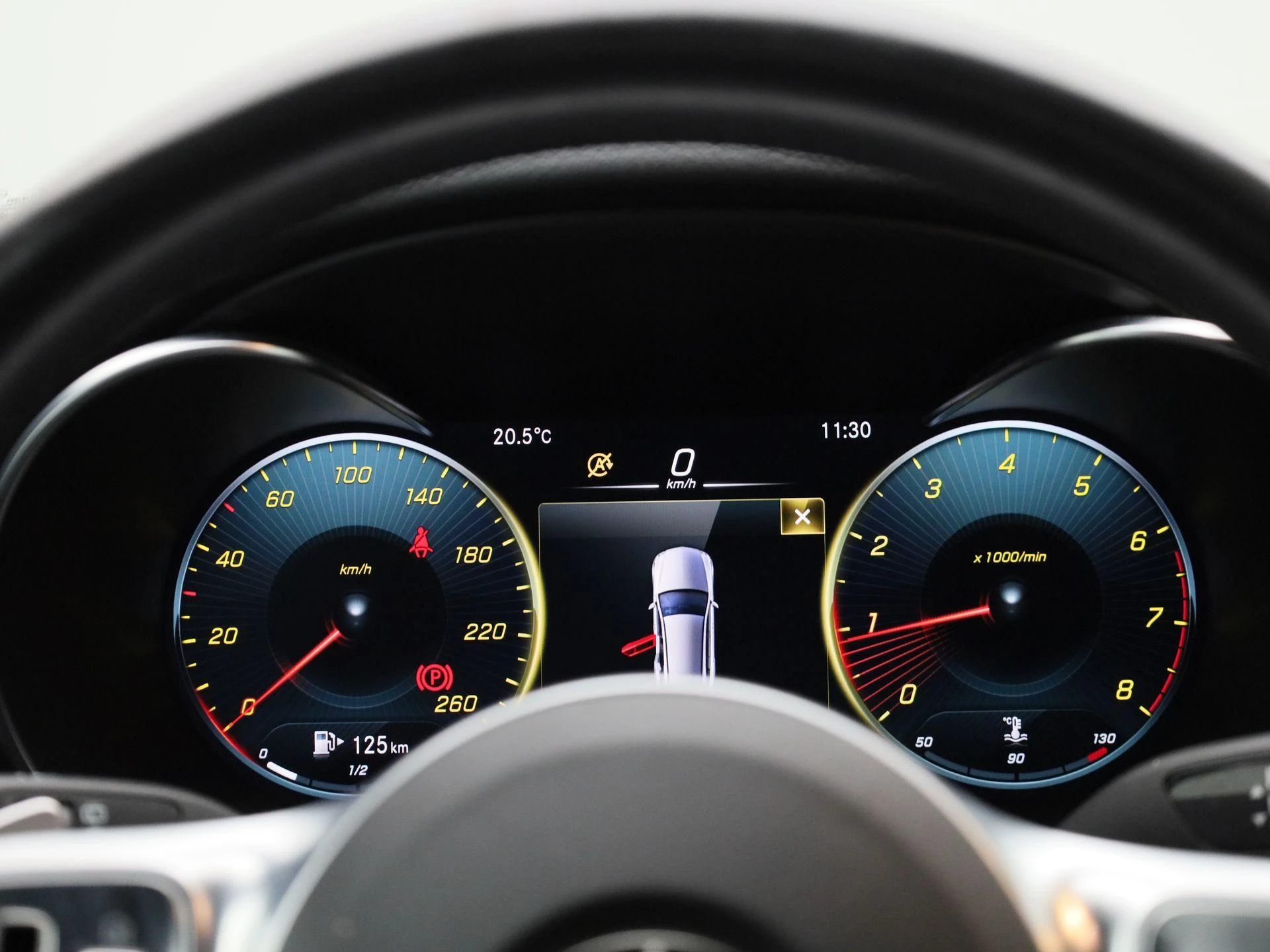 Mercedes-Benz-C-Klasse-image-7