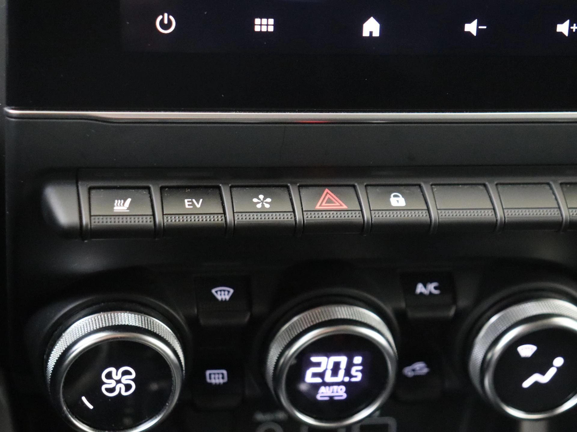 Renault-Arkana-image-19