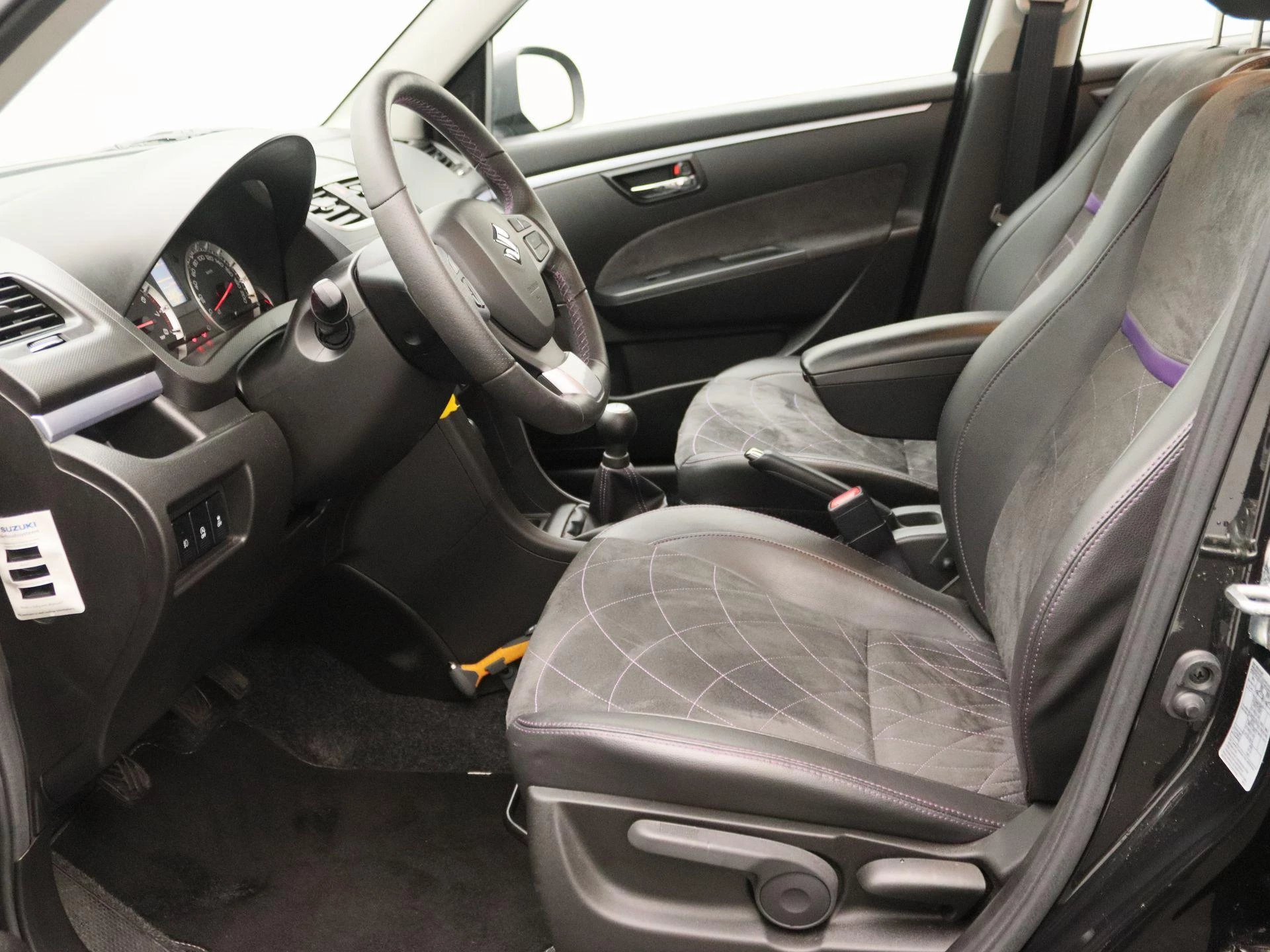 Suzuki-Swift-image-17