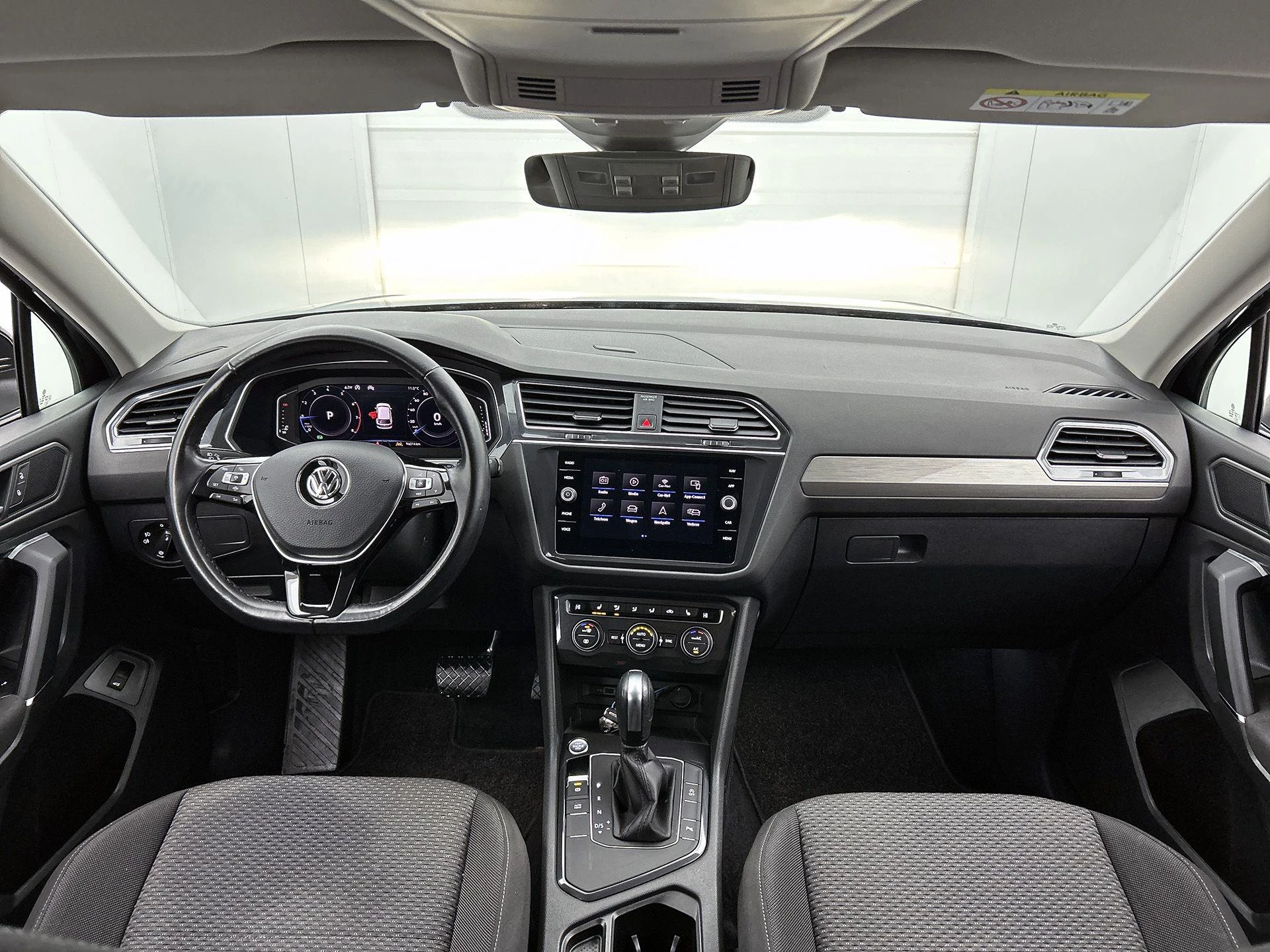 Volkswagen-Tiguan Allspace-image-21