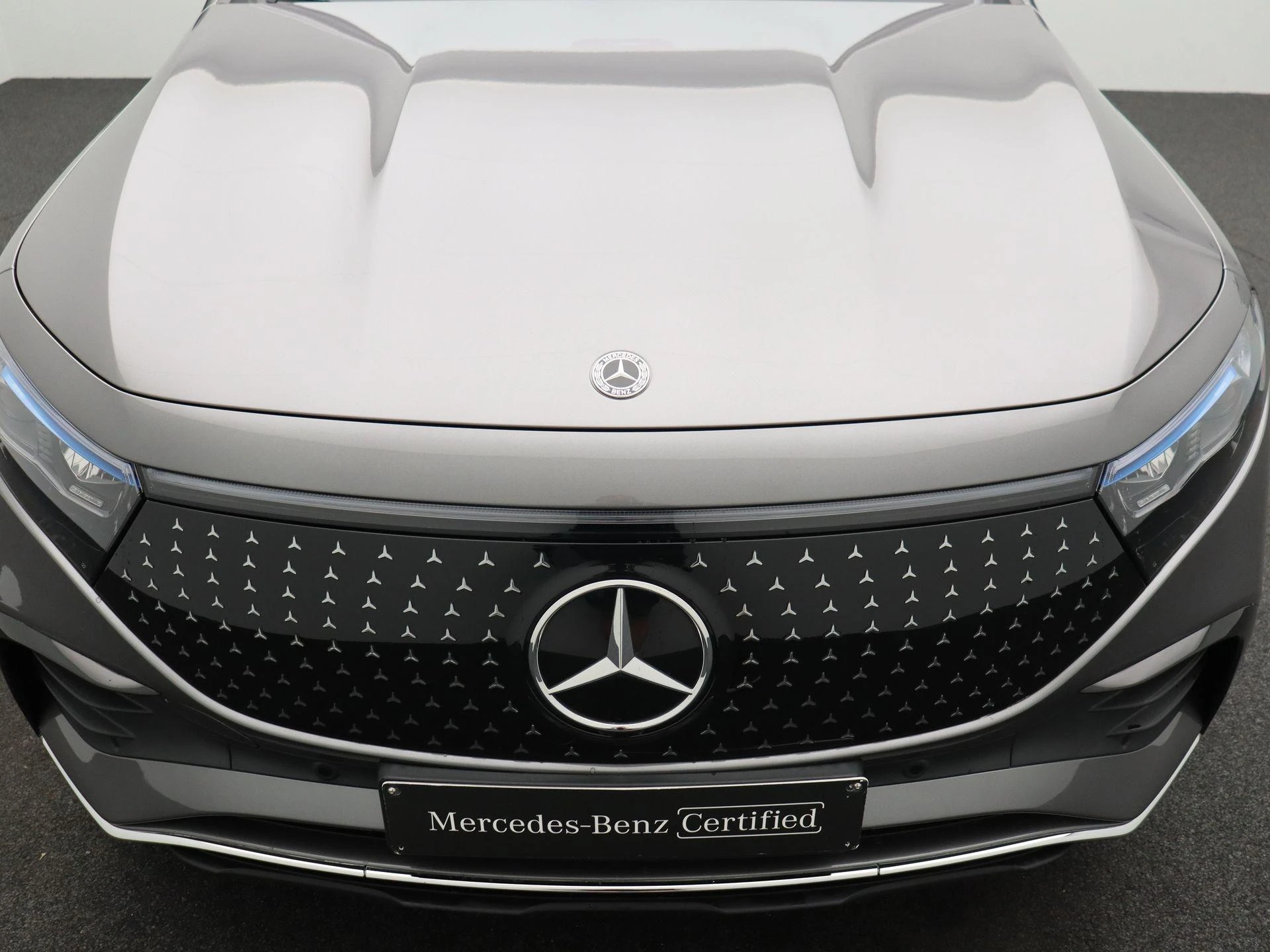 Mercedes-Benz EQB 250+ AMG Line + PANORAMISCH DAK + CARPLAY + ADVANCED SOUND +