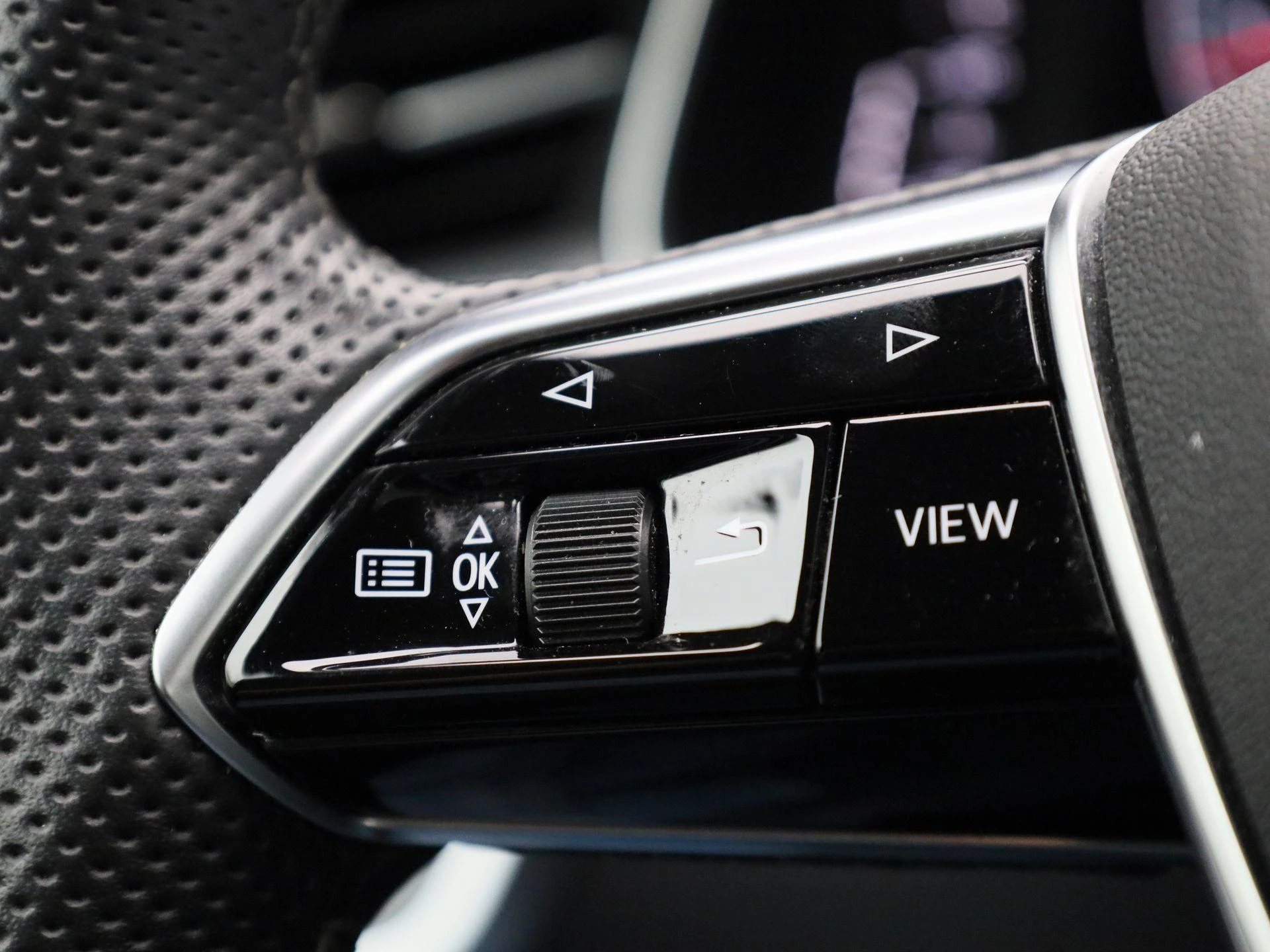 Audi A6 Avant 40 TFSI Advanced edition