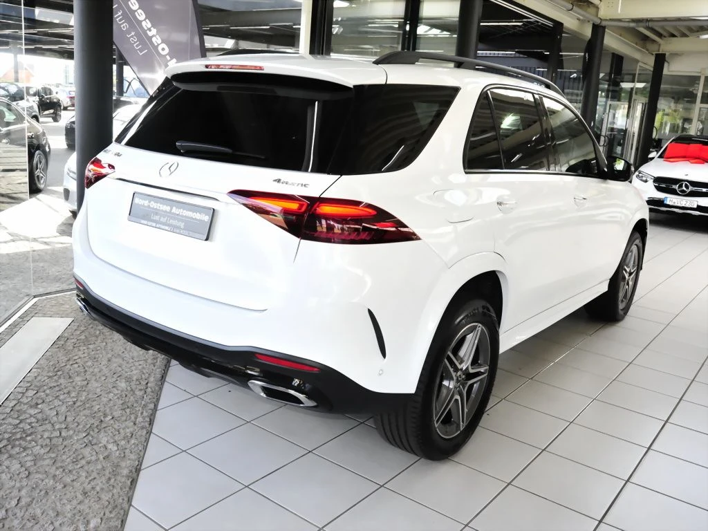 Mercedes-Benz-GLE 450 d-image-5