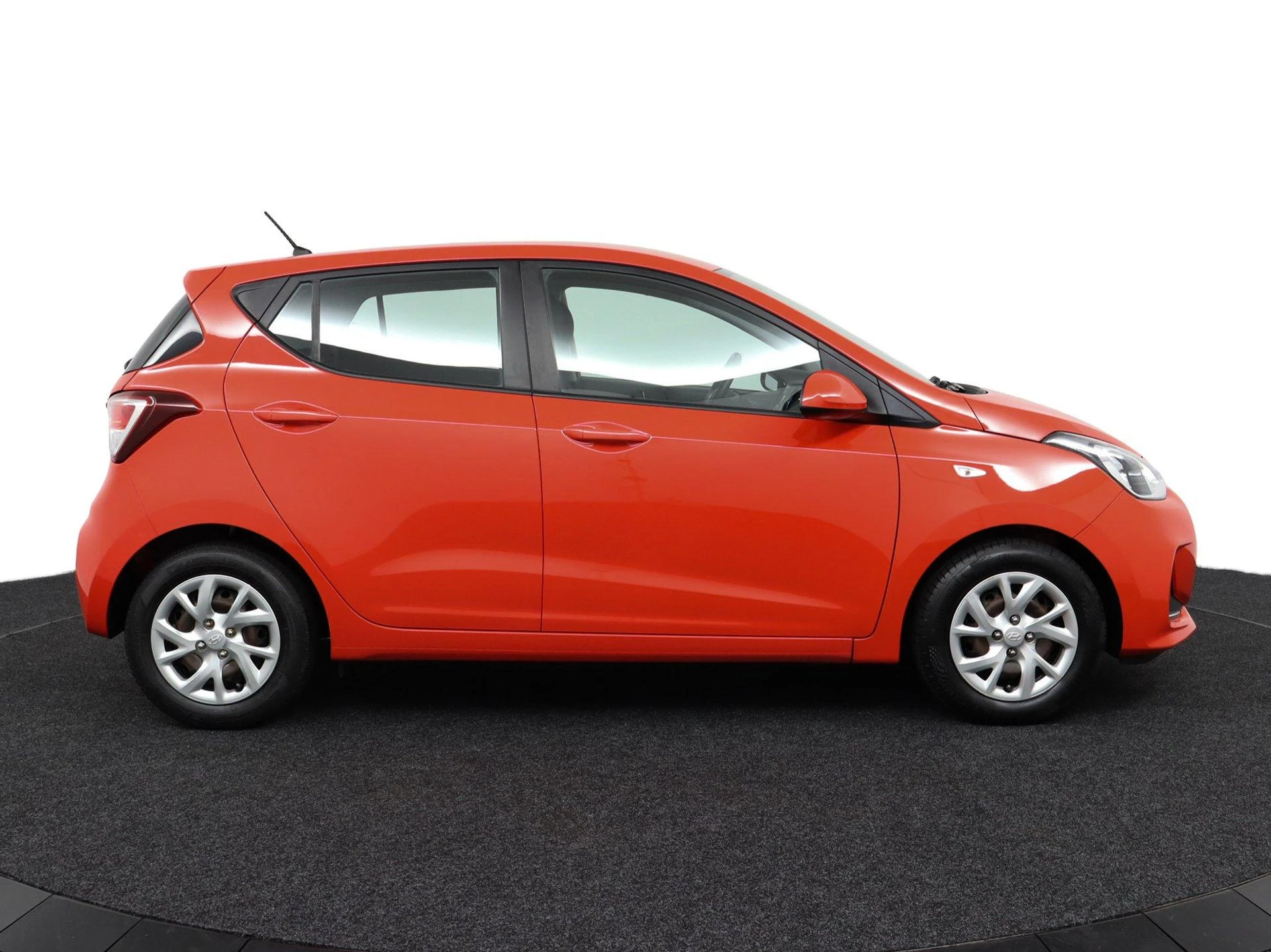 Hyundai-i10-image-5