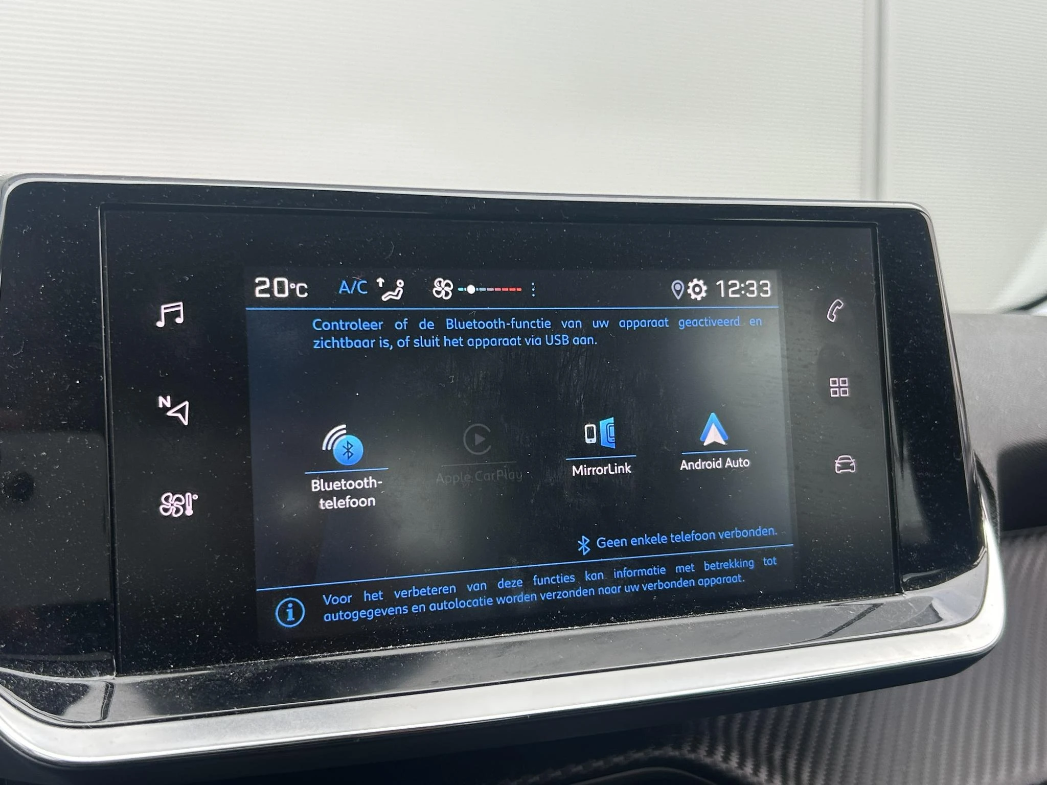 Peugeot-208-image-13