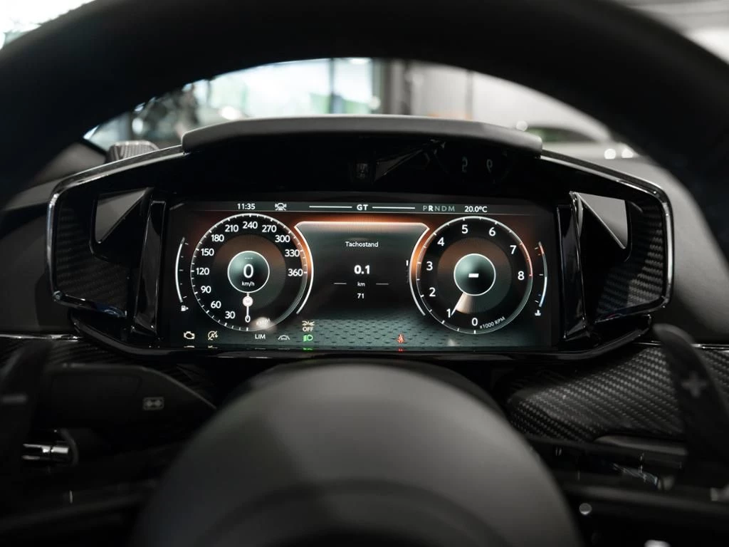 Aston Martin-Vanquish-image-4