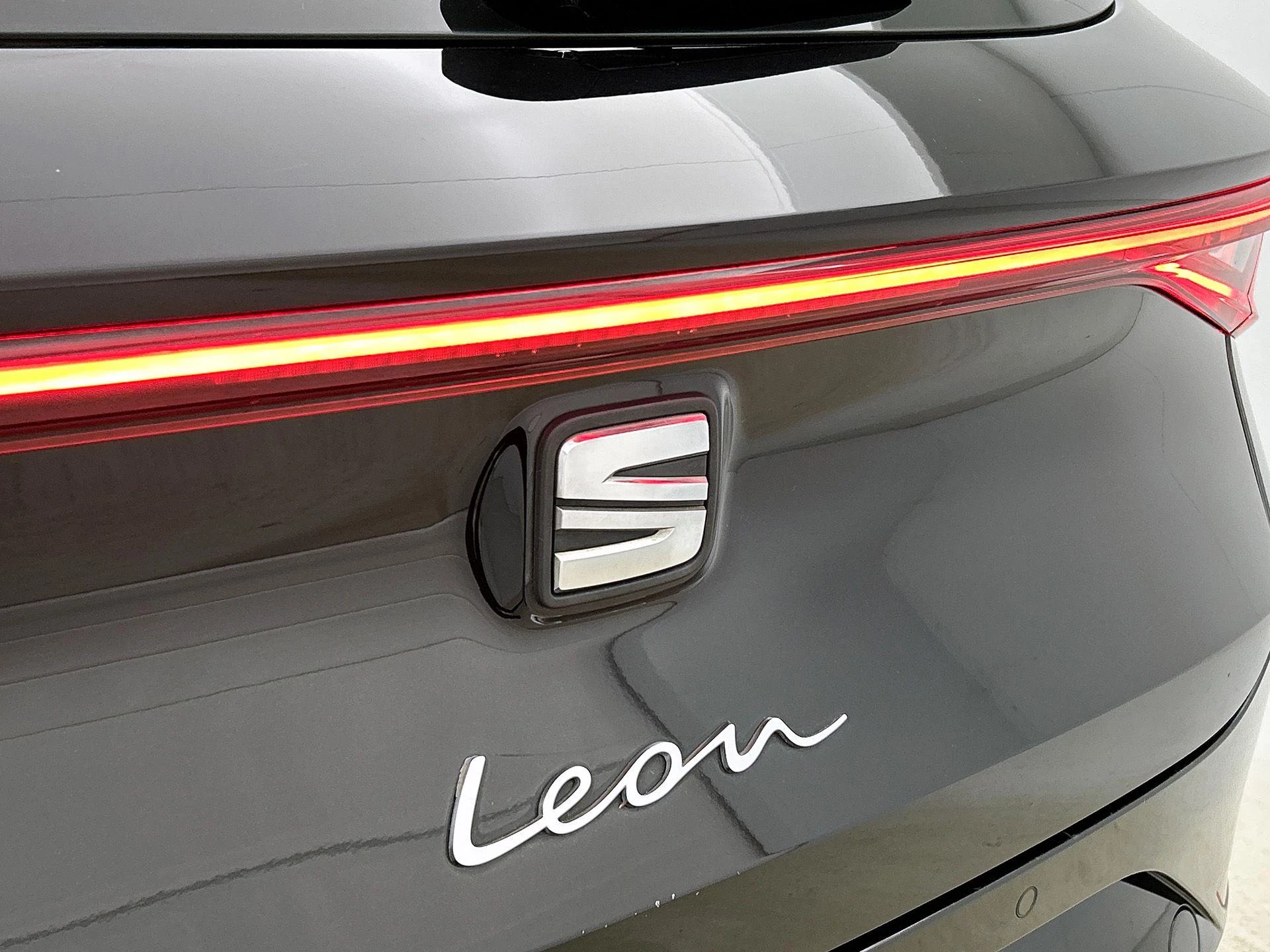 SEAT Leon Sportstourer 1.0 TSI Style Launch Edition