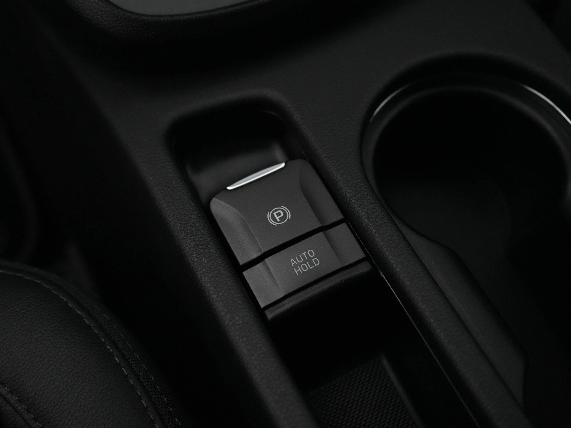 Hyundai-Kona-image-18