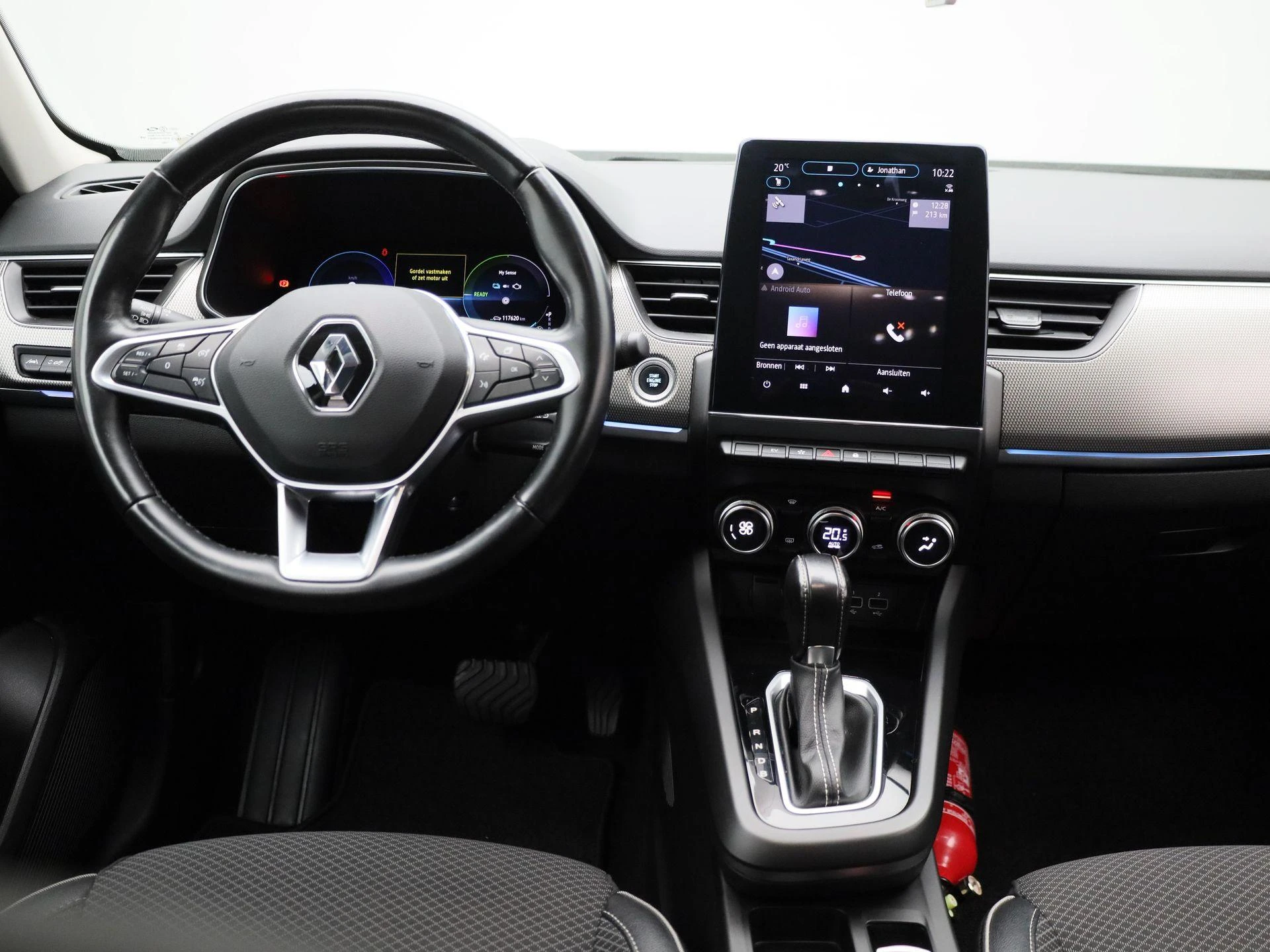 Renault-Arkana-image-7