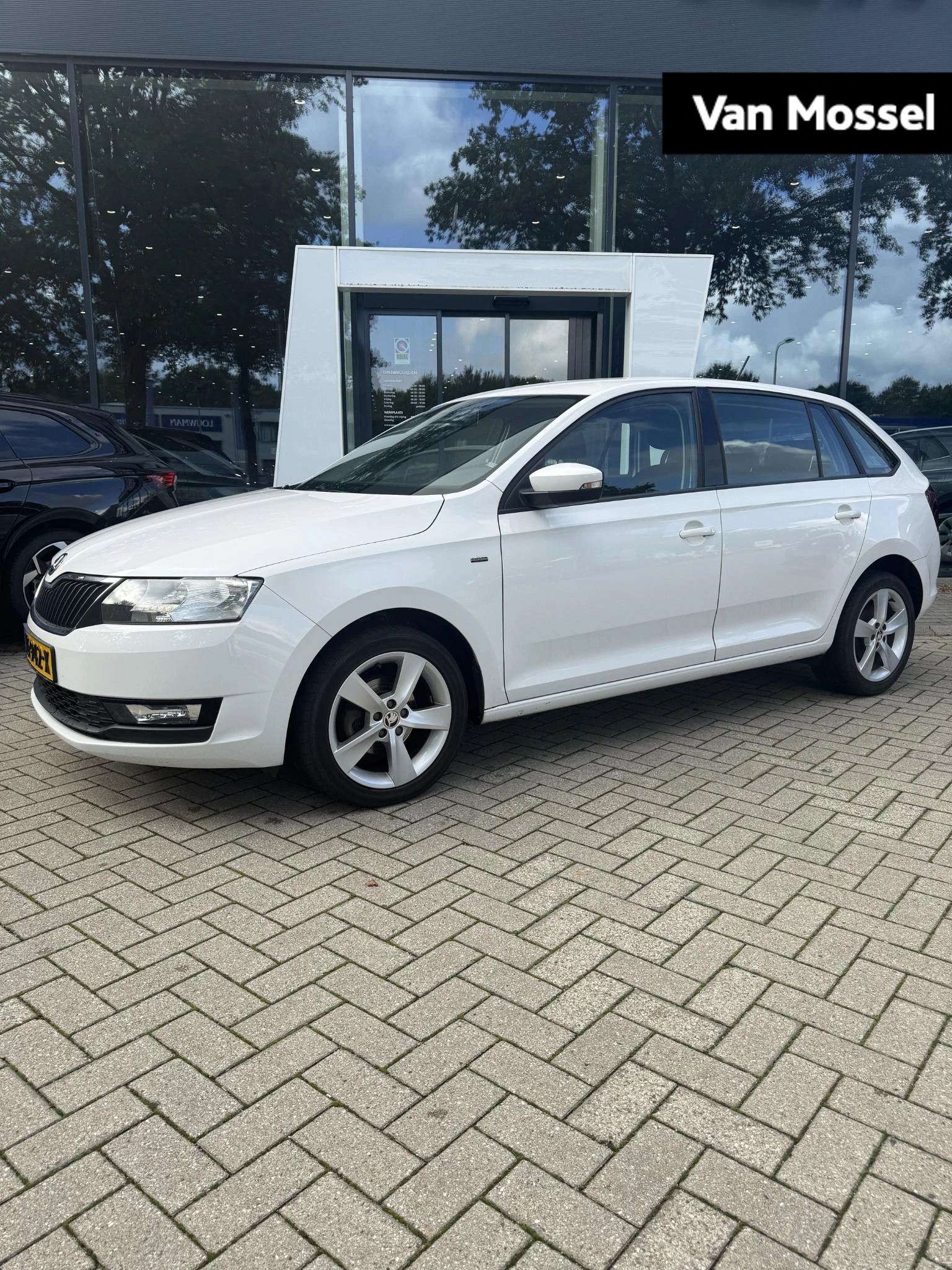 Škoda-Rapid-image-0