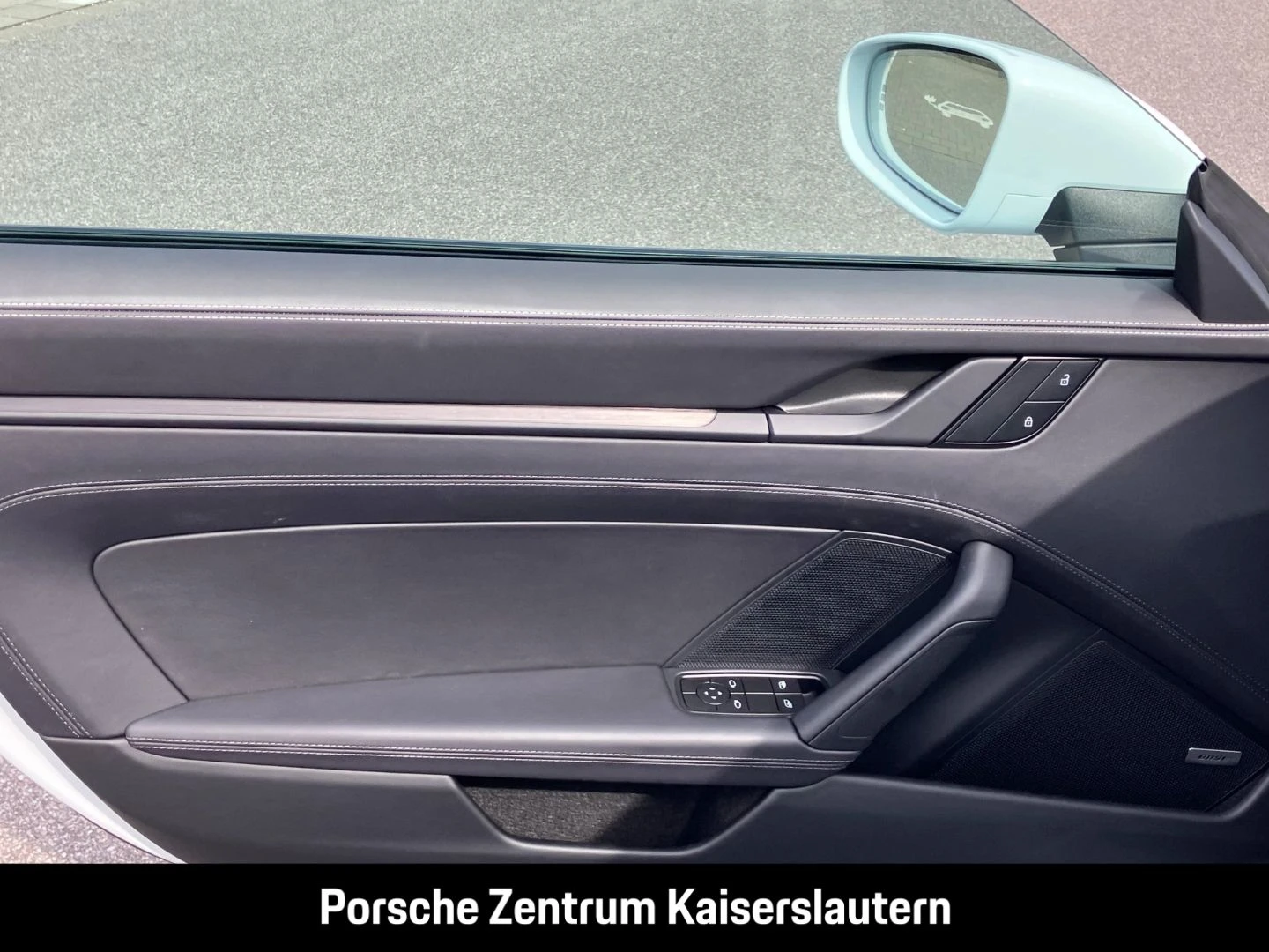 Porsche-911-image-21