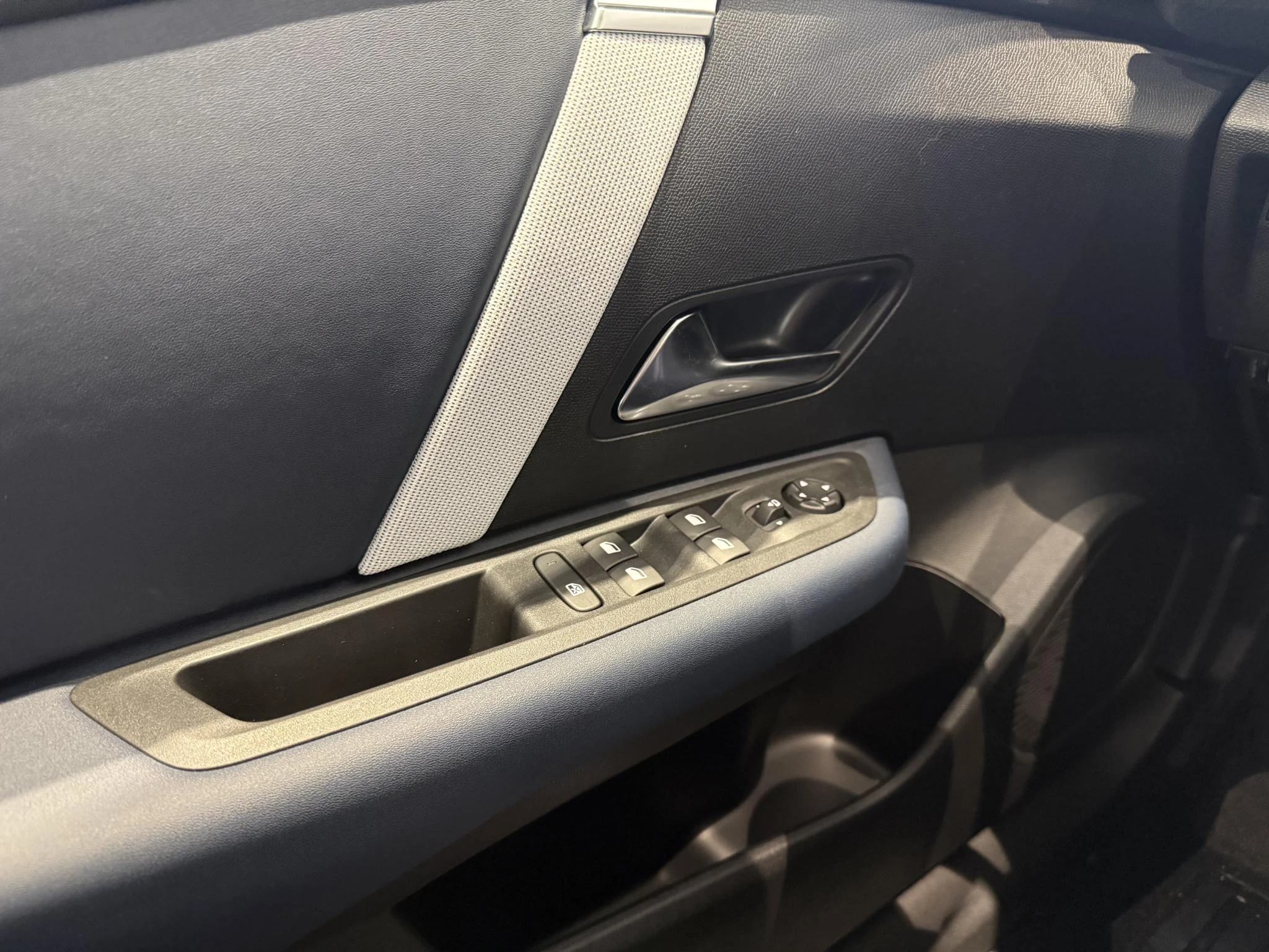 Citroën-ë-C4-image-12