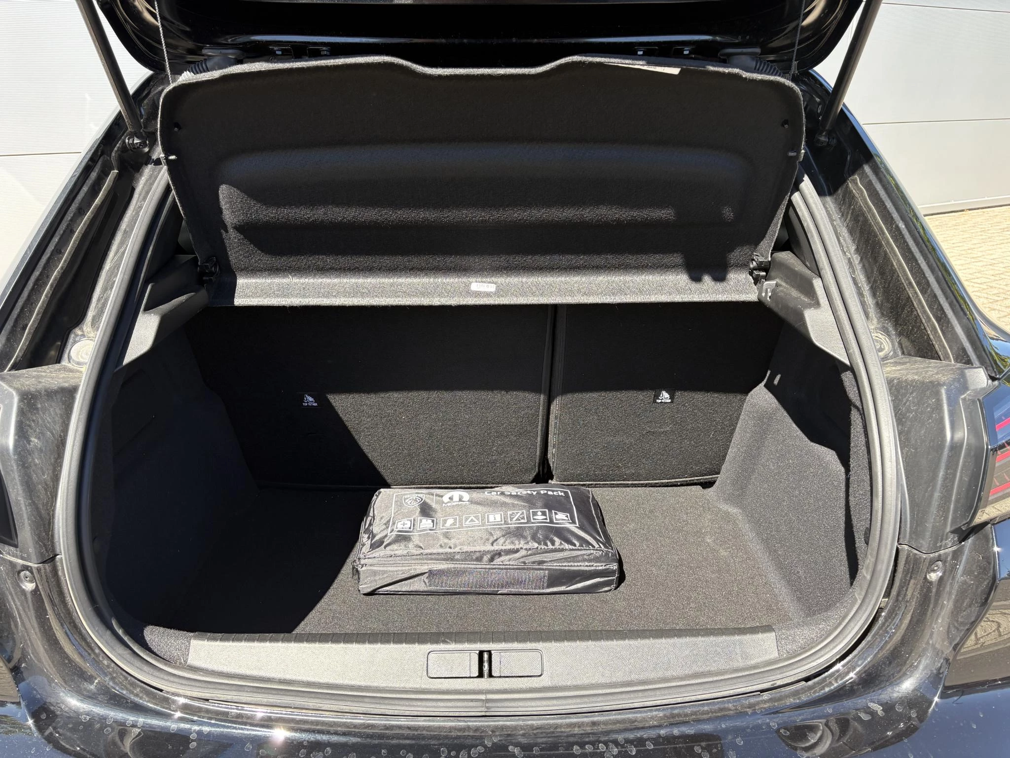 Peugeot 208 1.2 Hybrid 145 e-DCS6 GT