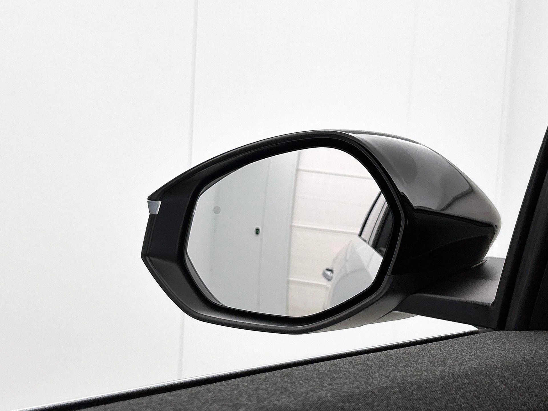 Opel-Grandland-image-16