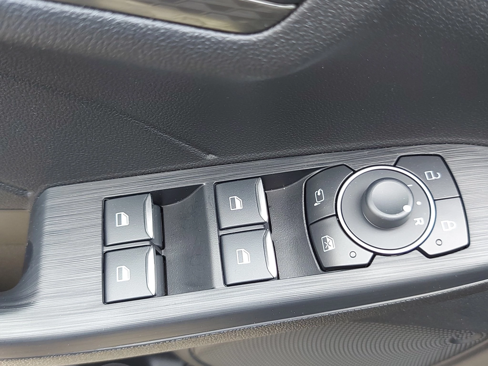 Ford Kuga Titanium WINT.PKT*TECH.PKT*GJR*LED*RFK*AHKV