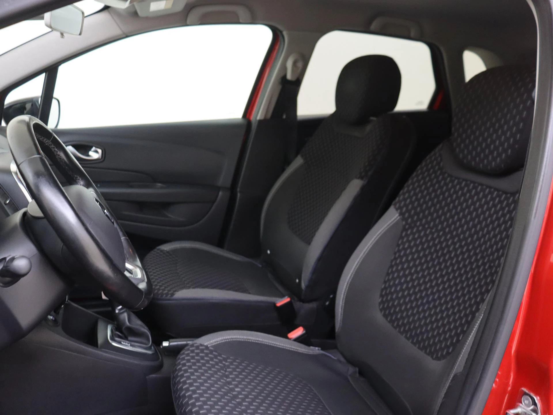 Renault-Captur-image-10