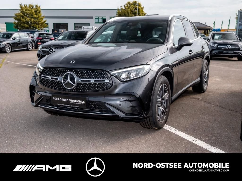 Mercedes-Benz GLC 300 d 4M AMG KEYLESS DISTRONIC AHK MBUX SHZ AMG Line