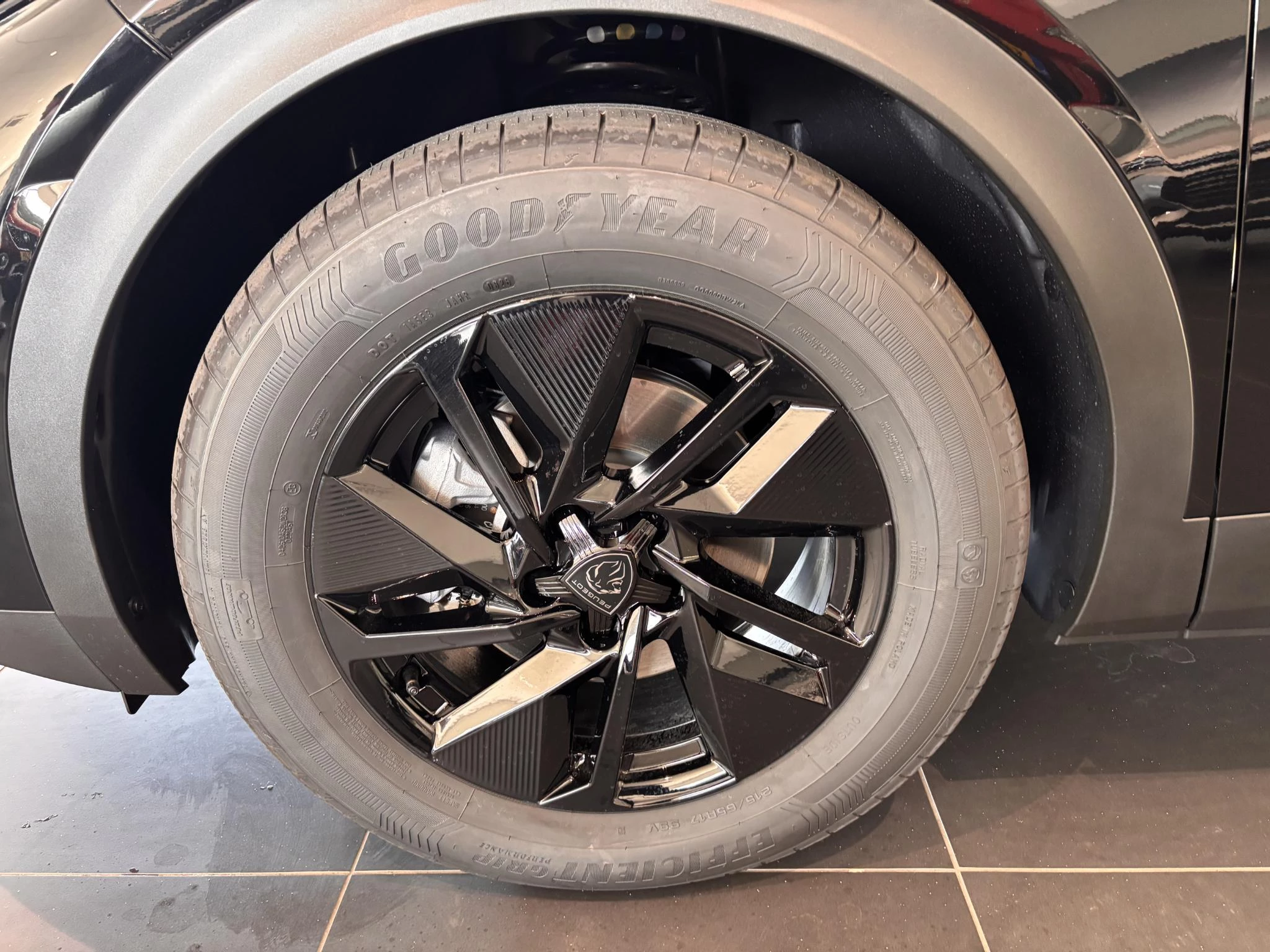 Peugeot 408 1.2 Allure Hybrid 145