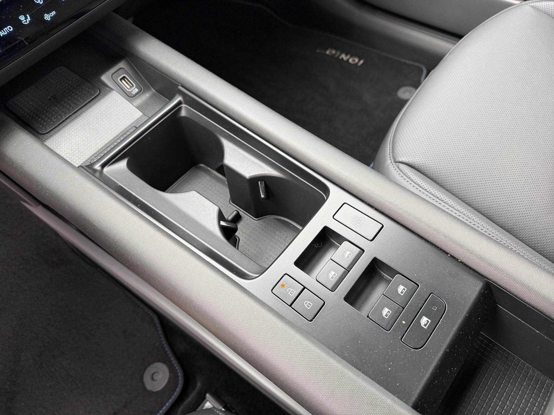 Hyundai-IONIQ 6-image-9