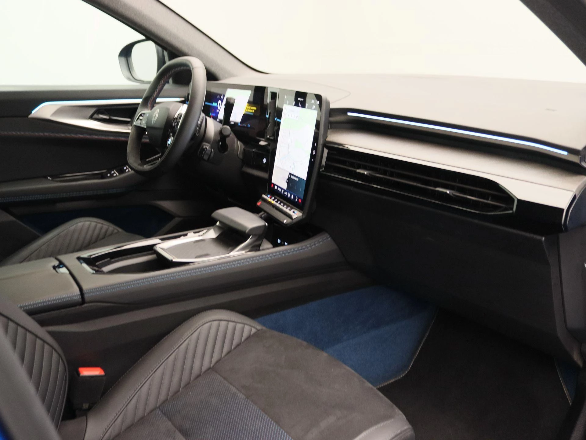 Renault-Rafale-image-22