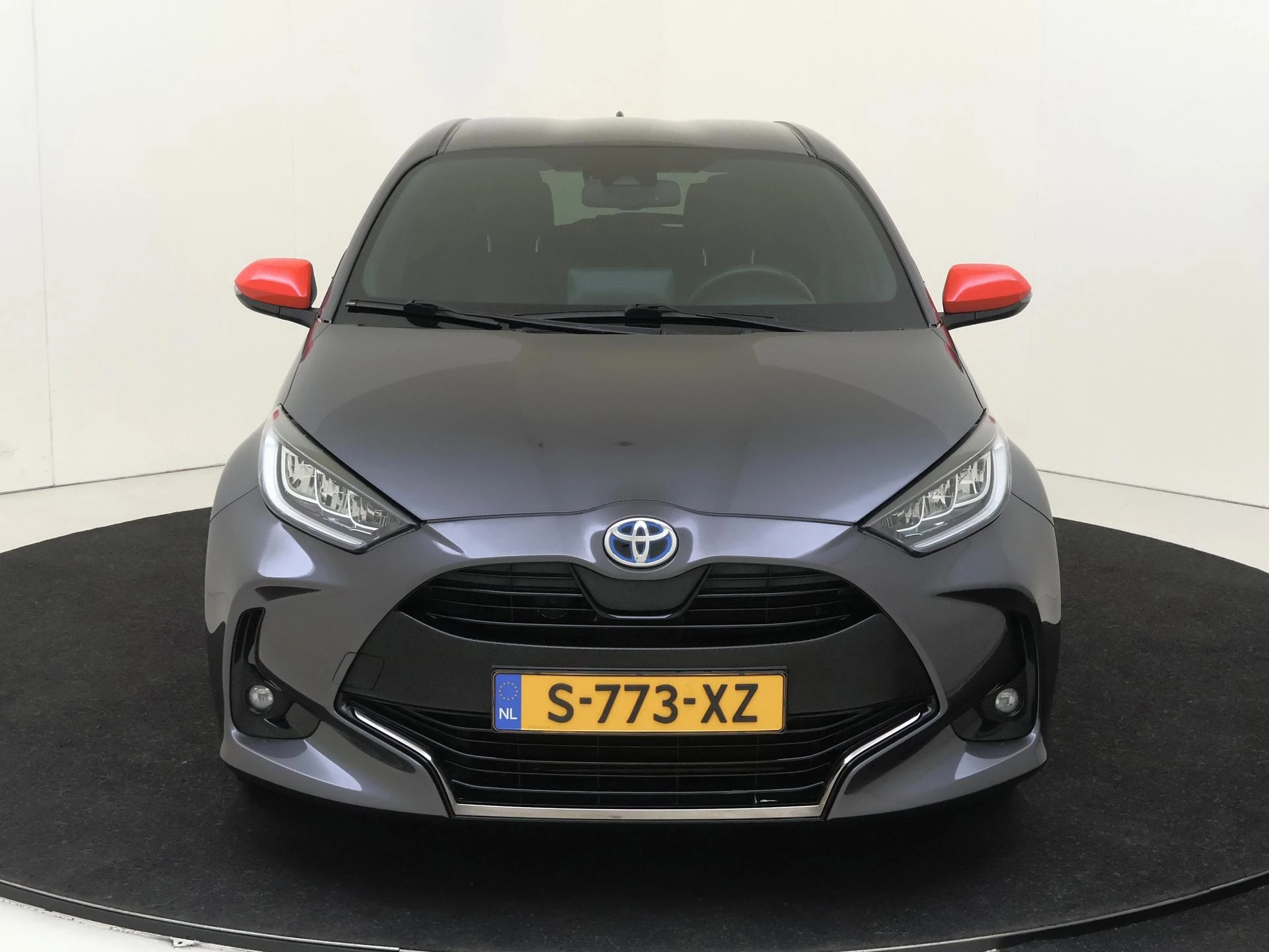 Toyota-Yaris-image-5