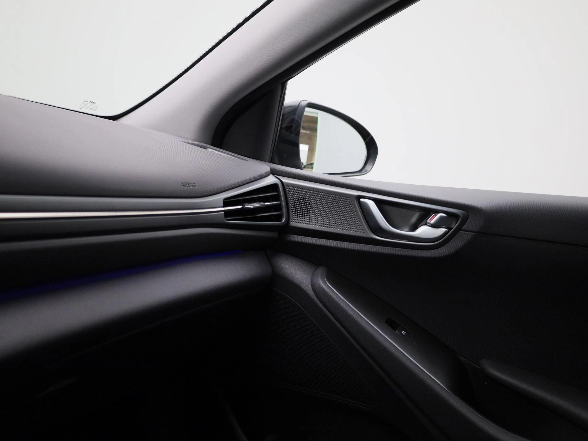 Hyundai-IONIQ-image-24