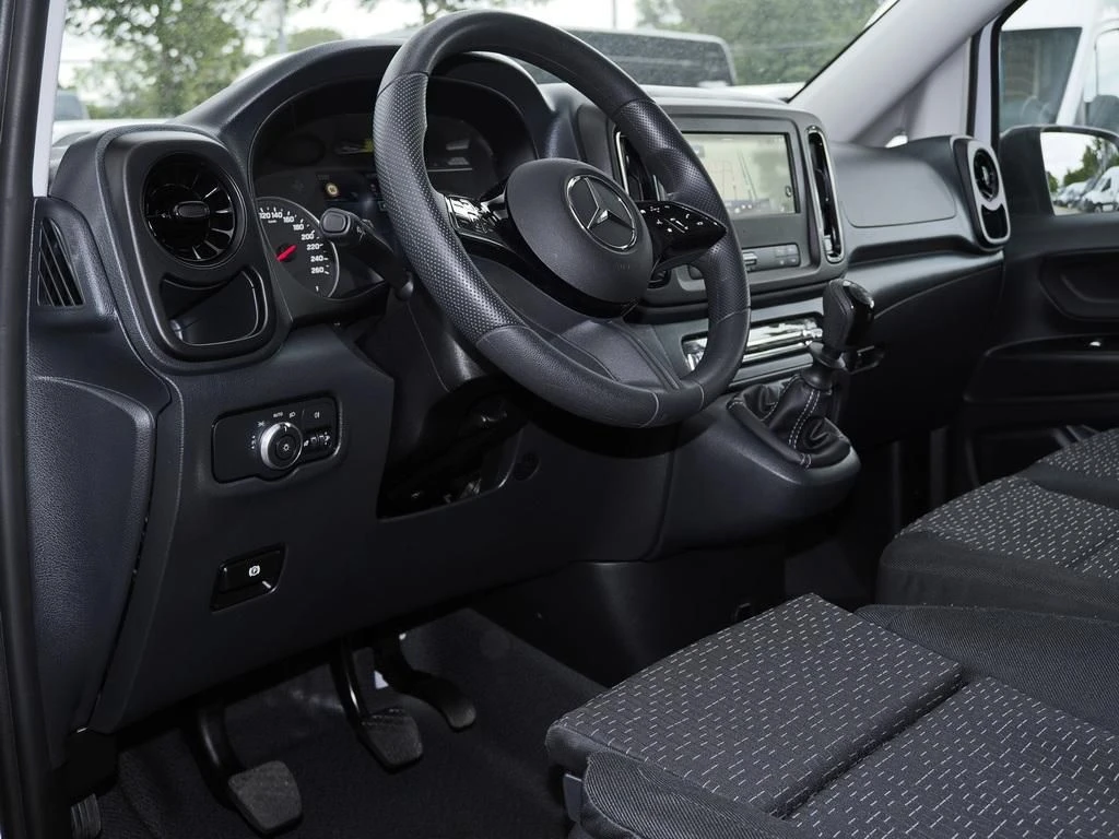 Mercedes-Benz-Vito 116-image-7