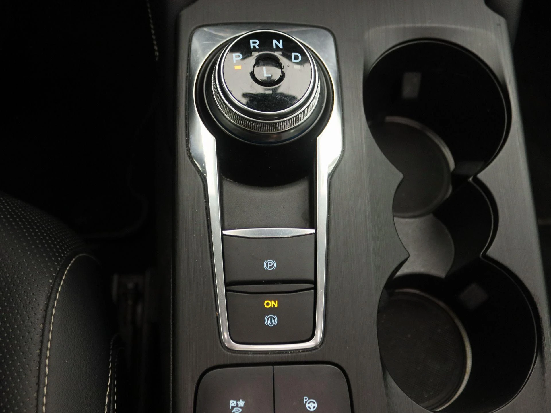 Ford-Kuga-image-10