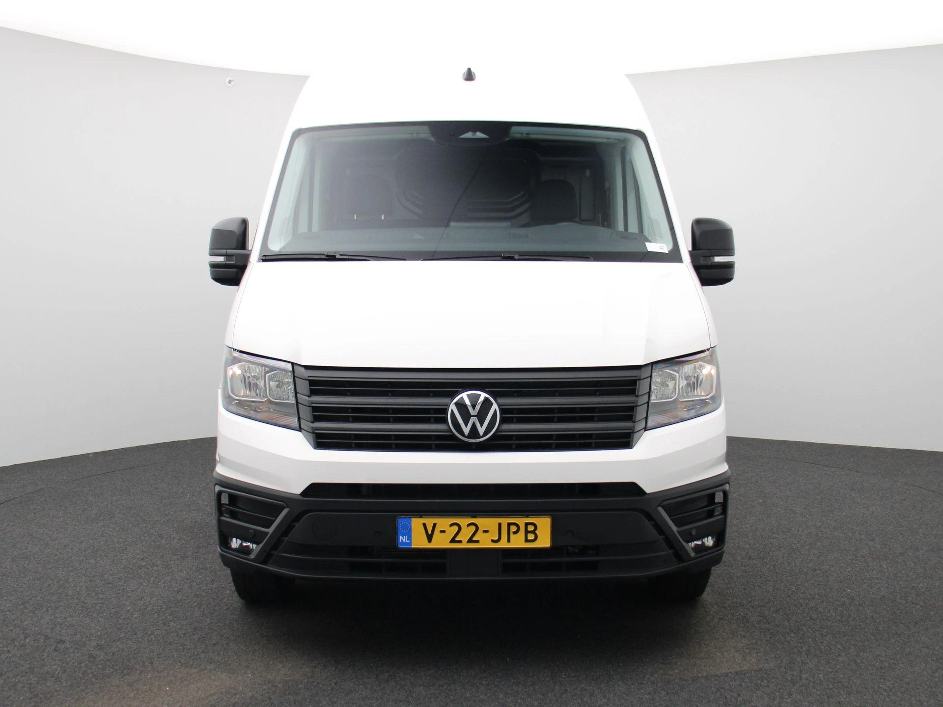 Volkswagen-Crafter-image-2