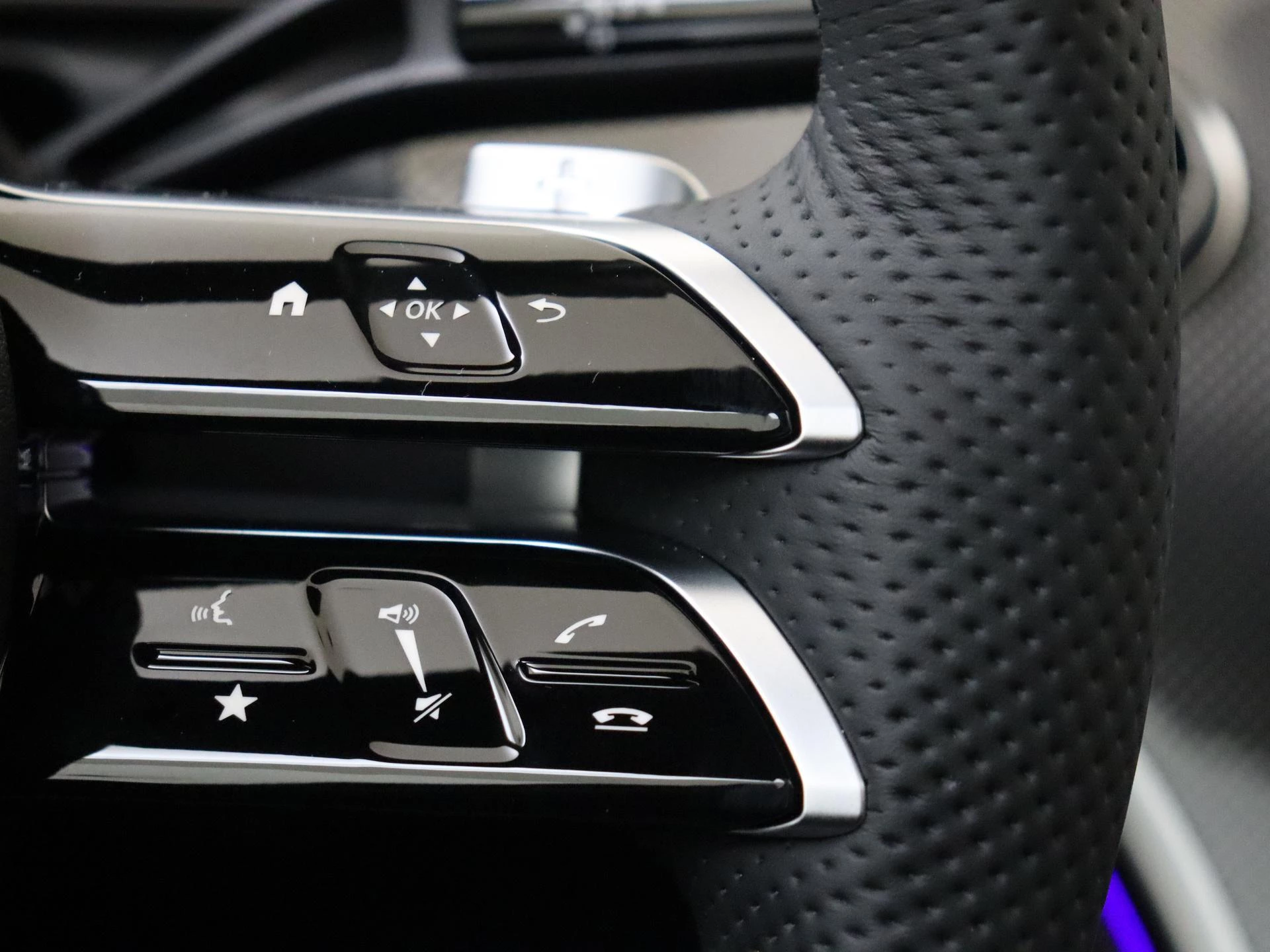 Mercedes-Benz-C-Klasse-image-13