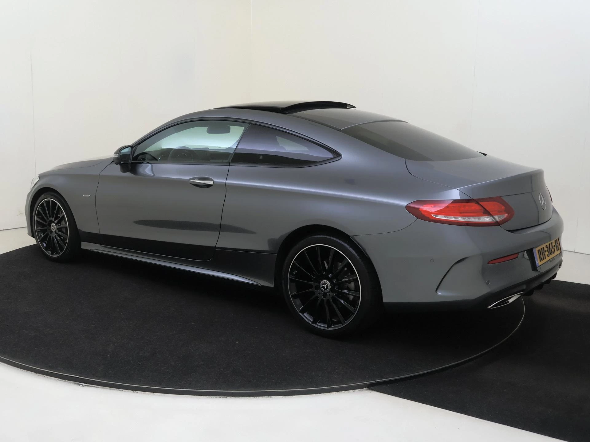 Mercedes-Benz C-Klasse Coupé 200 Premium Plus