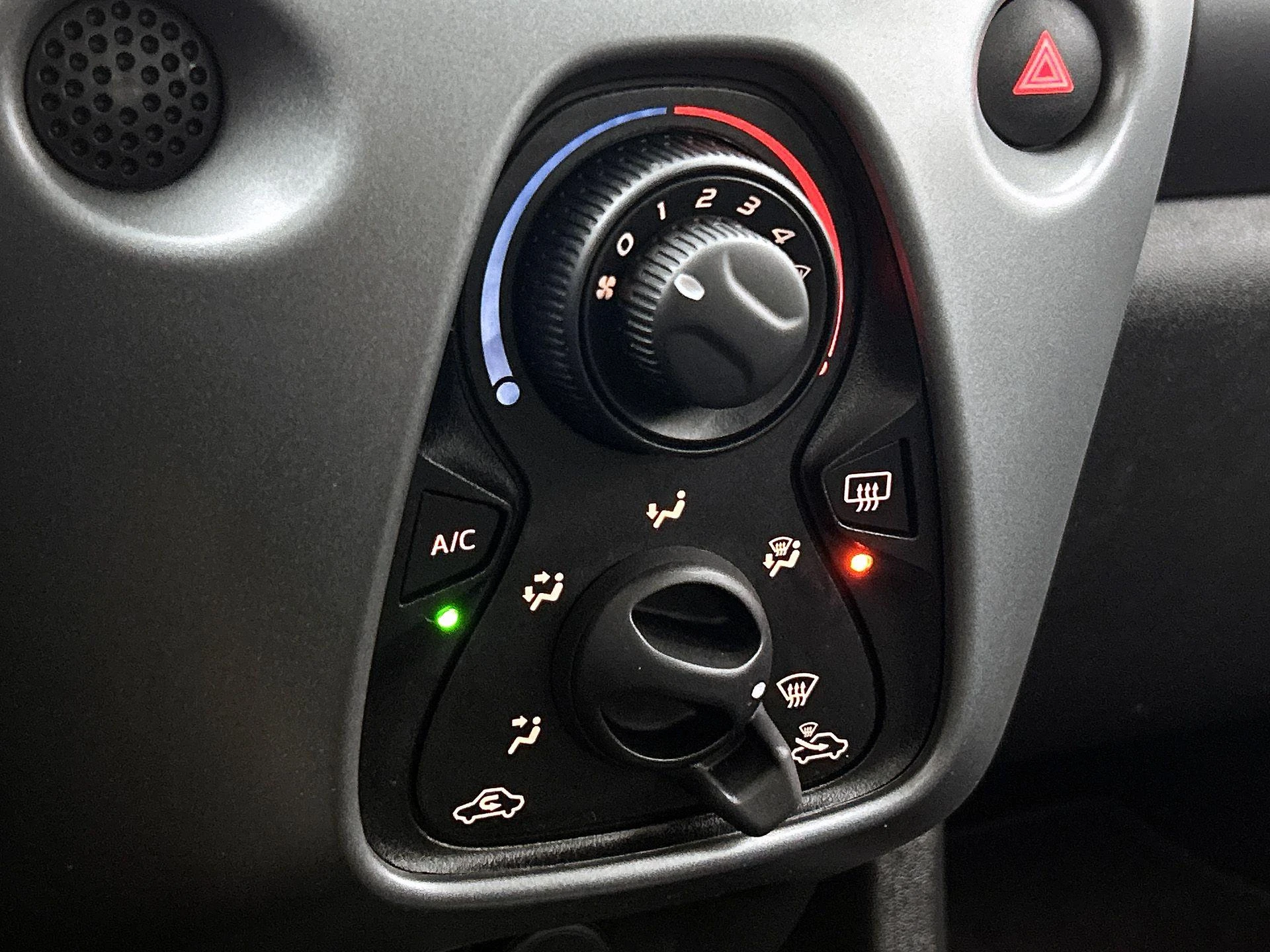 Toyota-Aygo-image-19