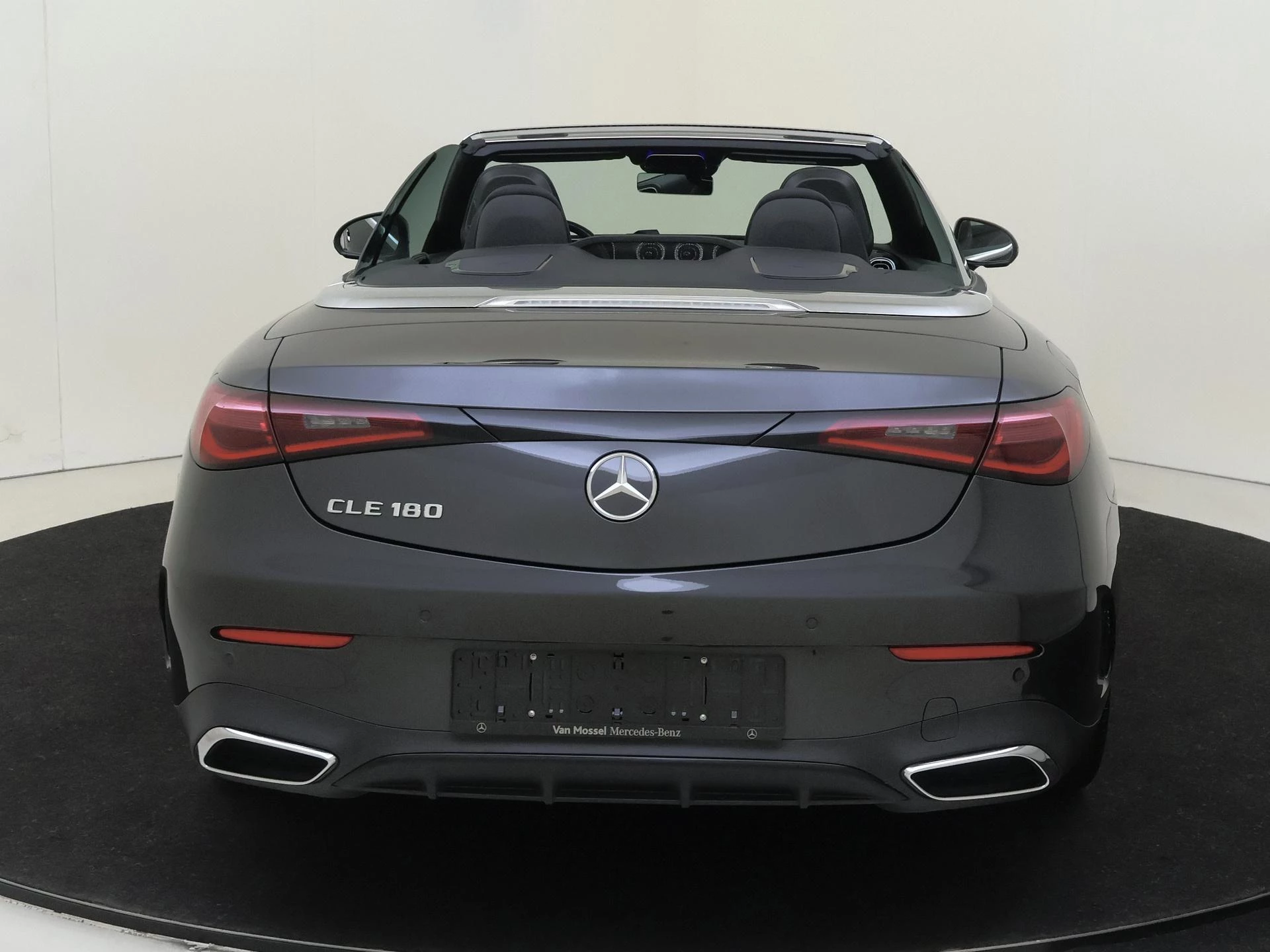 Mercedes-Benz CLE Cabriolet 180 AMG Line