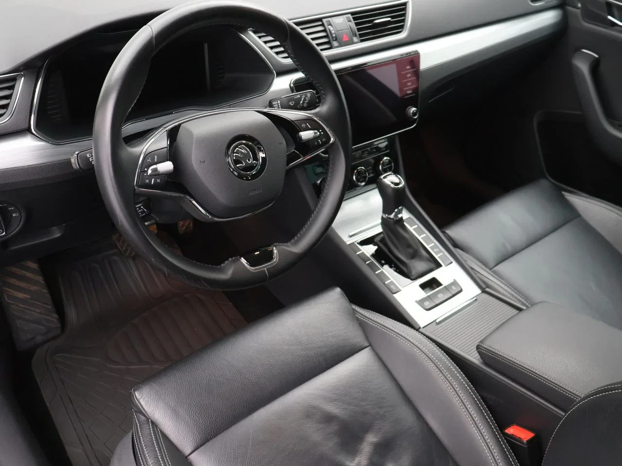 Škoda Superb Combi 1.5TSI 150PK ACT *AUTOMAAT*NAVI*CRUISE*LED*PDC*APP CONNECT*BLTH*ZETELVERWARMING*