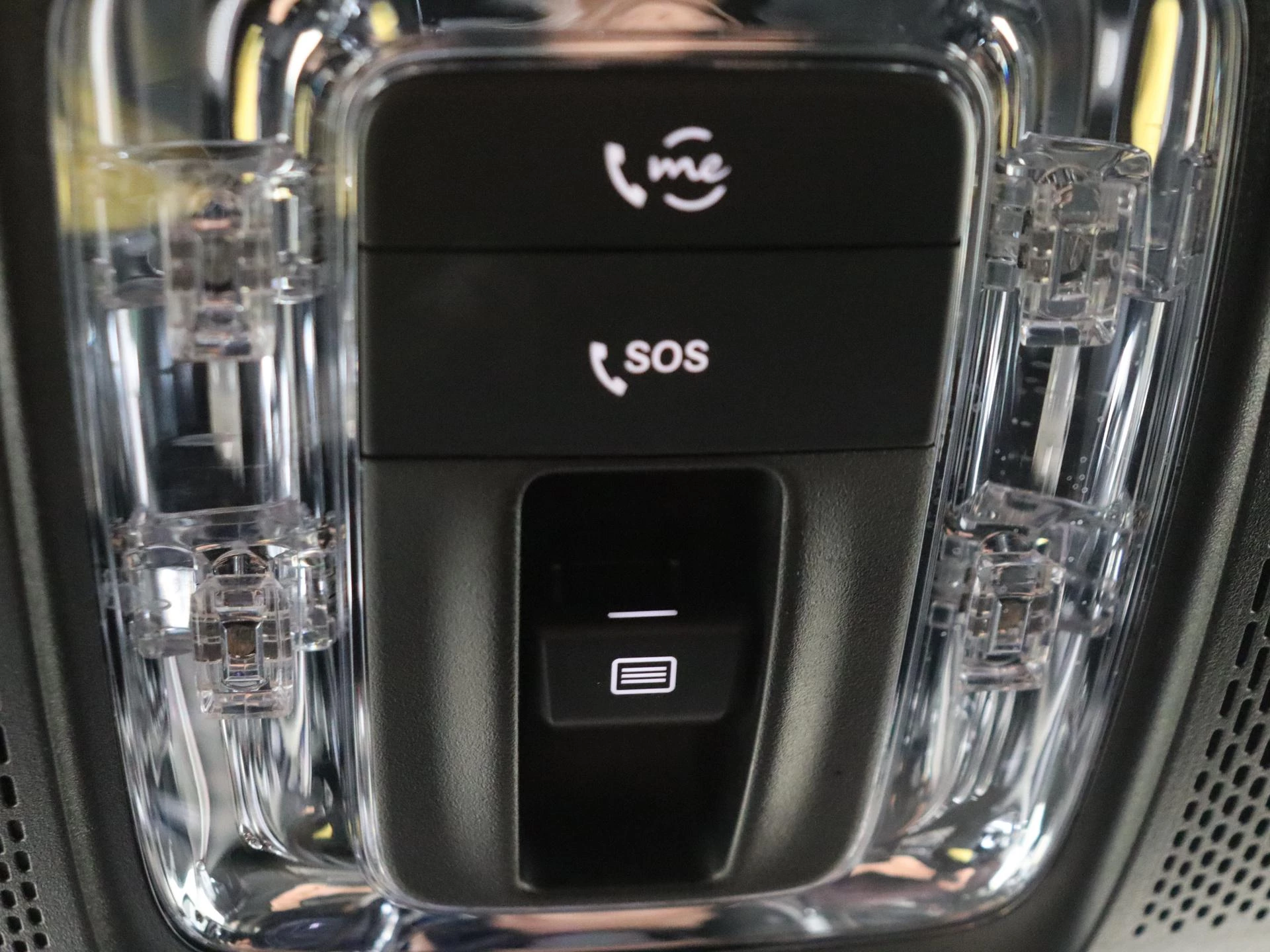 Mercedes-Benz-CLA-image-28