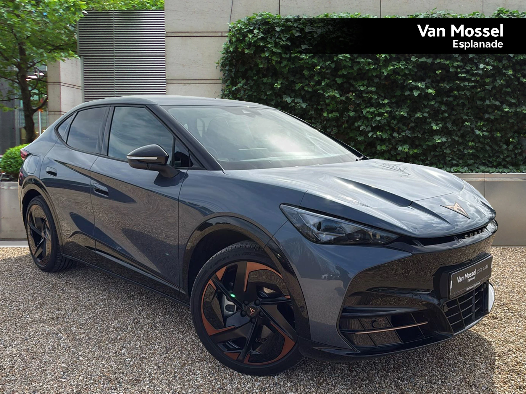CUPRA-Tavascan-image-0