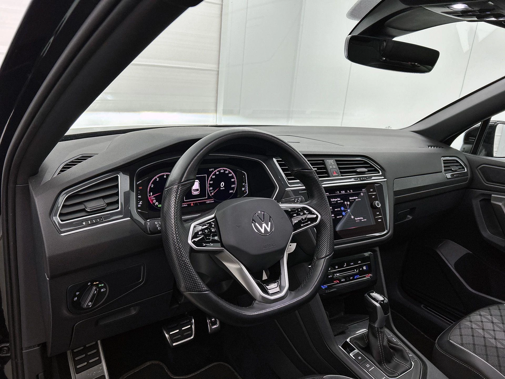 Volkswagen-Tiguan Allspace-image-18