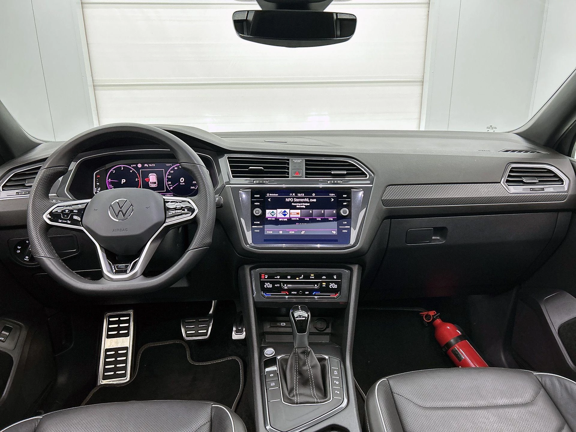 Volkswagen-Tiguan-image-22