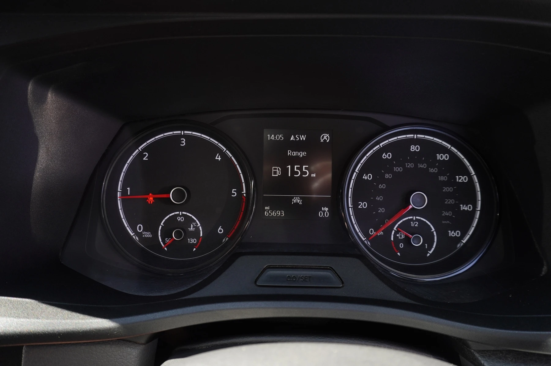 Volkswagen-Transporter-image-7