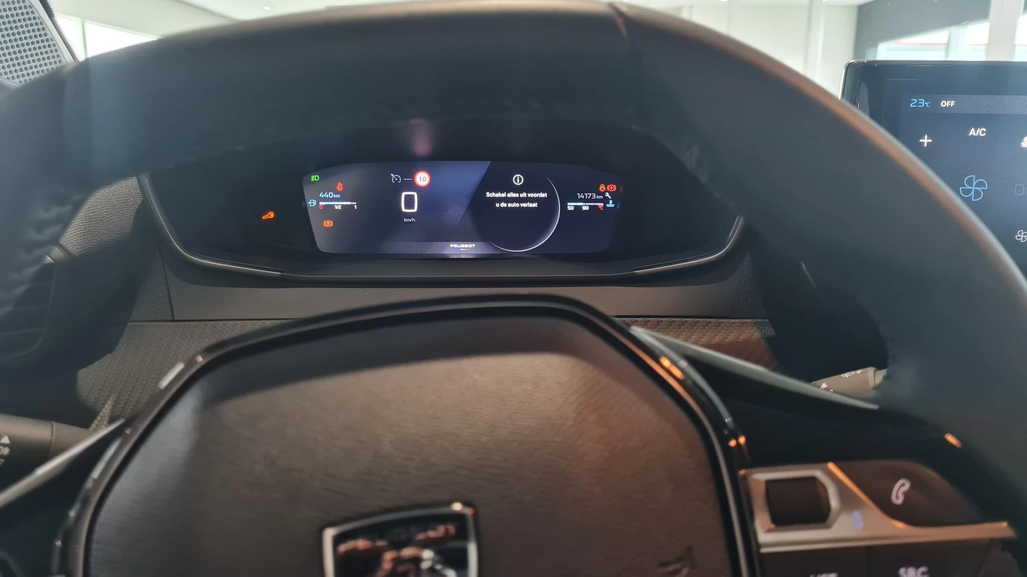 Peugeot-208-image-16